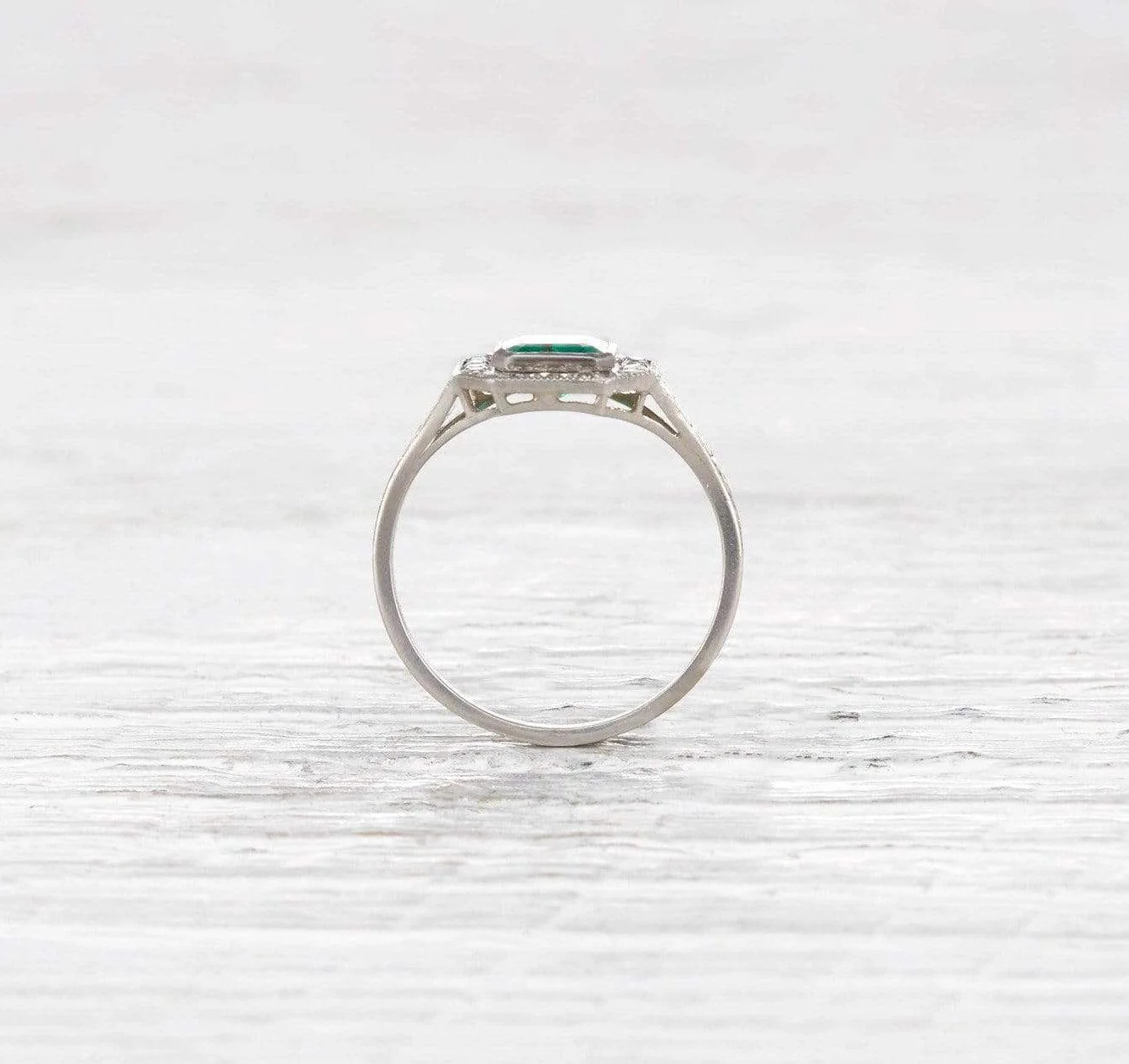 .87 Carat Edwardian Emerald Ring - Image 4