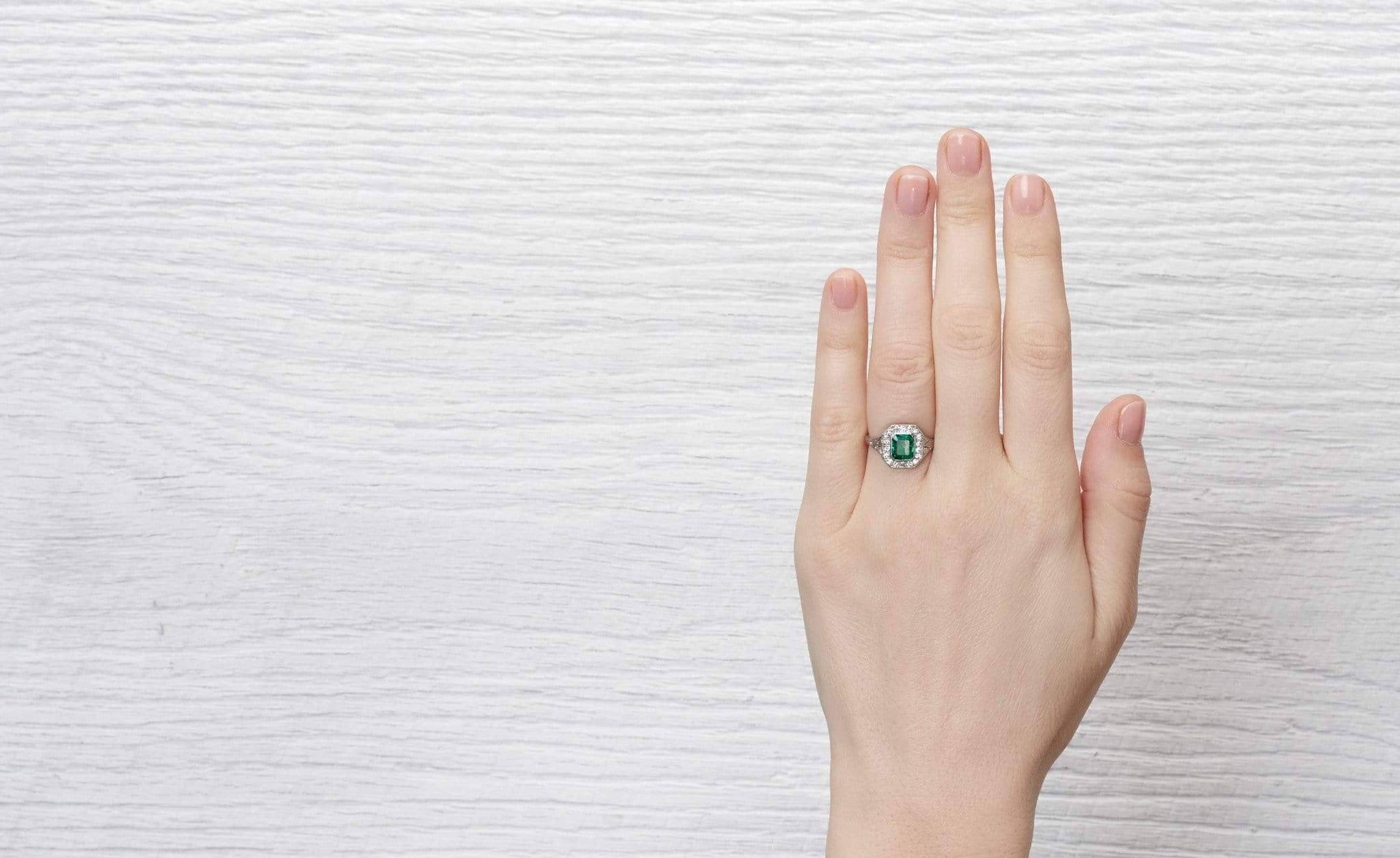 .87 Carat Edwardian Emerald Ring - Image 5