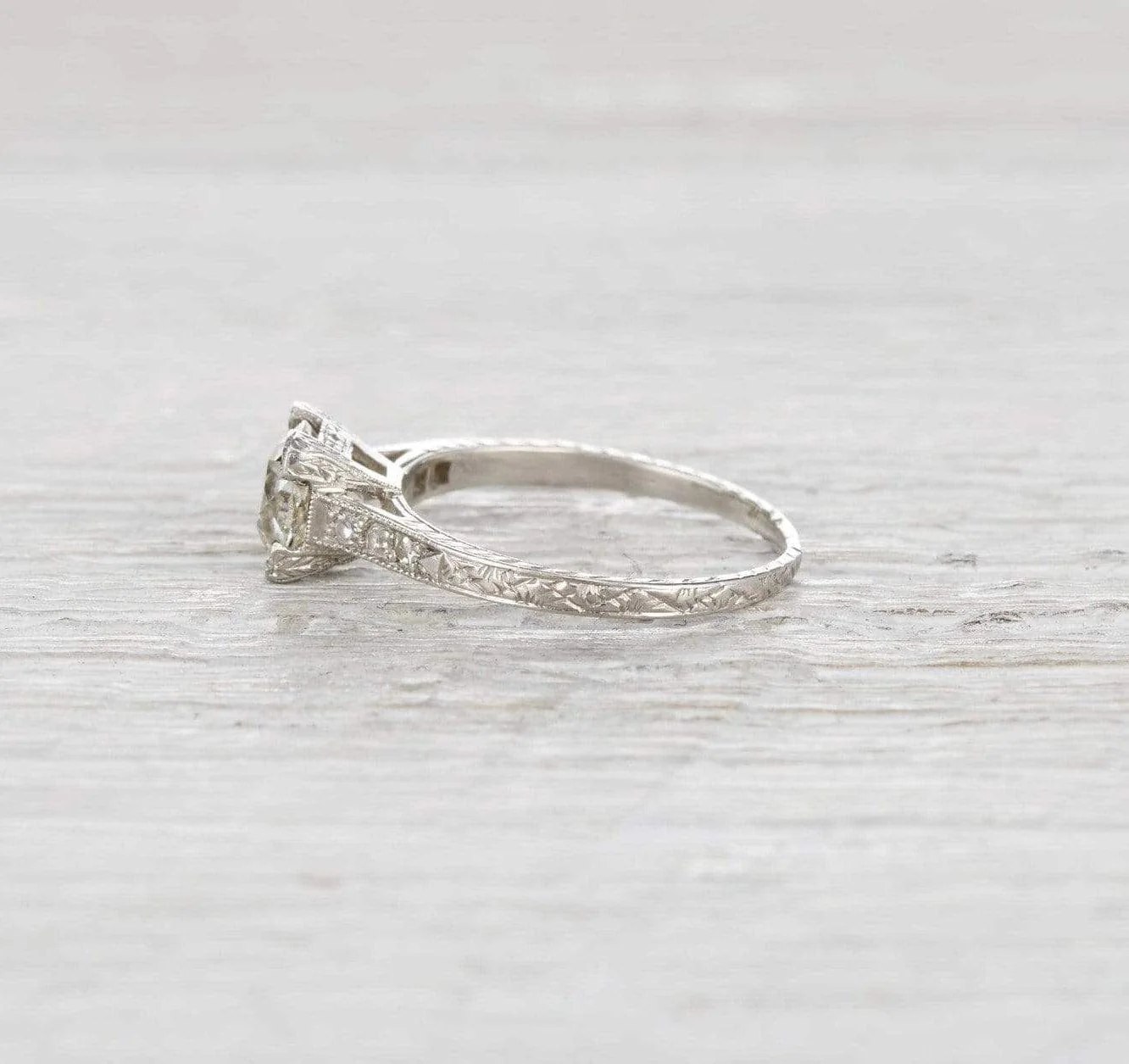 .90 Carat Art Deco Engagement Ring - Image 3