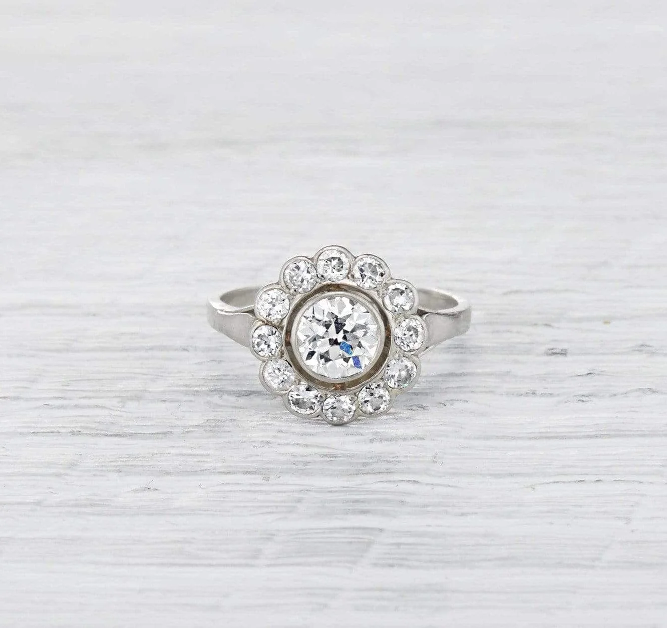 .90 Carat Art Deco Diamond Engagement Ring - Image 2