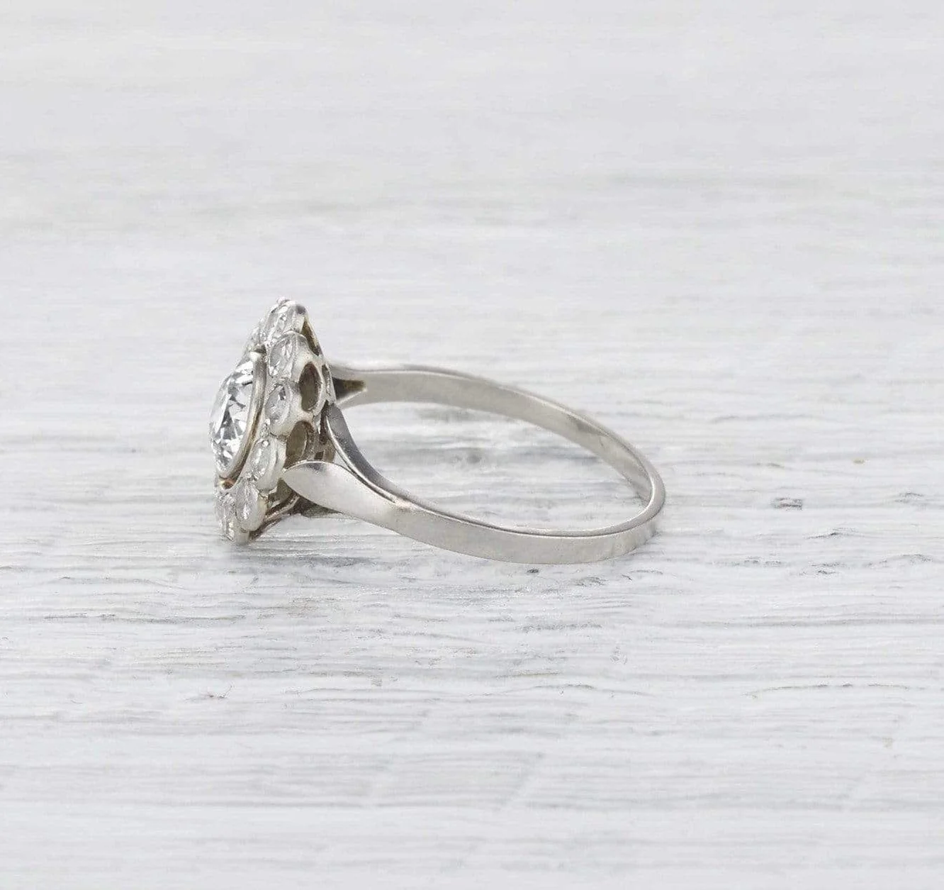 .90 Carat Art Deco Diamond Engagement Ring - Image 3