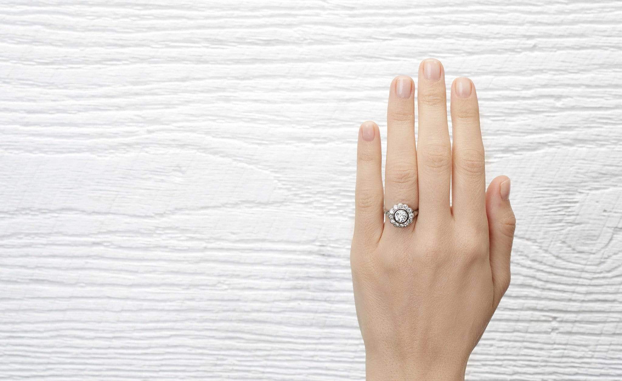 .90 Carat Art Deco Diamond Engagement Ring - Image 5