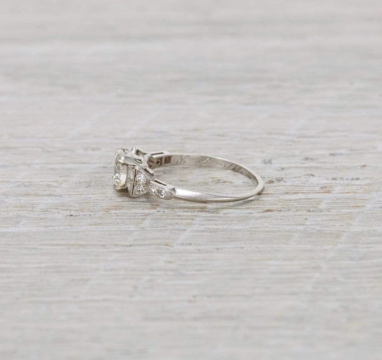 .90 Carat Art Deco Engagement Ring - Image 3
