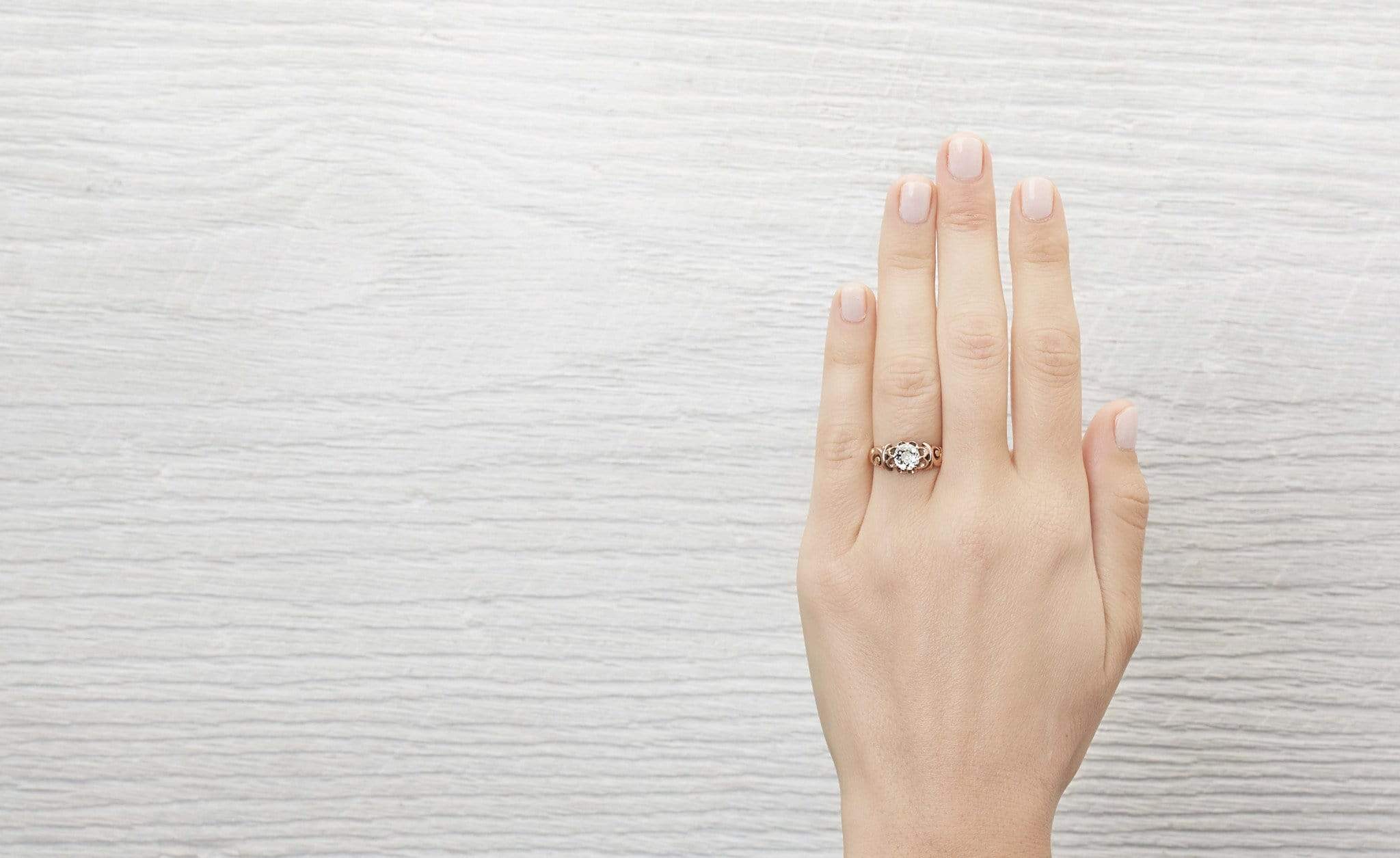 .90 Carat Victorian Engagement Ring - Image 5