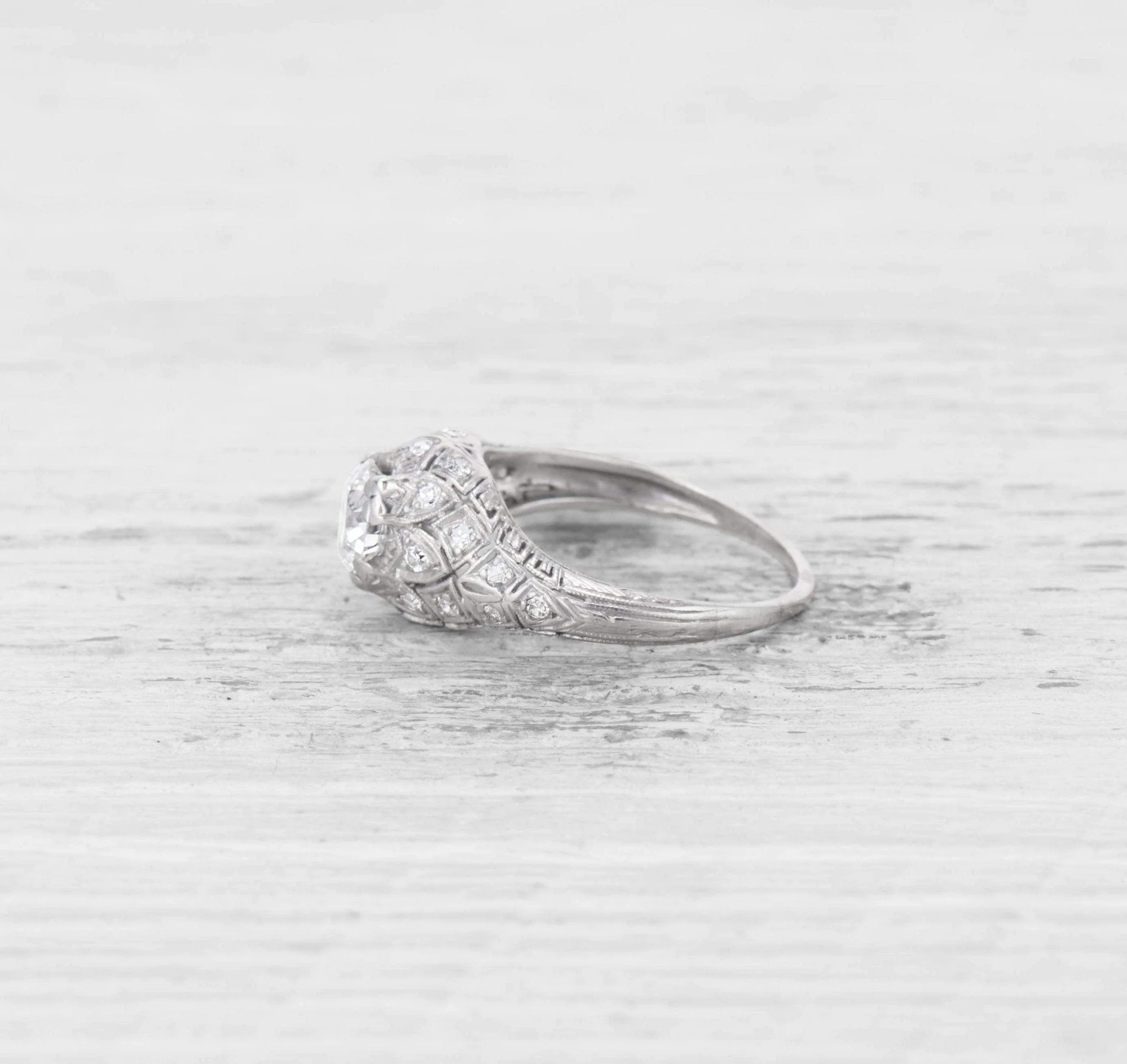 .91 CARAT EDWARDIAN DIAMOND ENGAGEMENT RING - Image 3