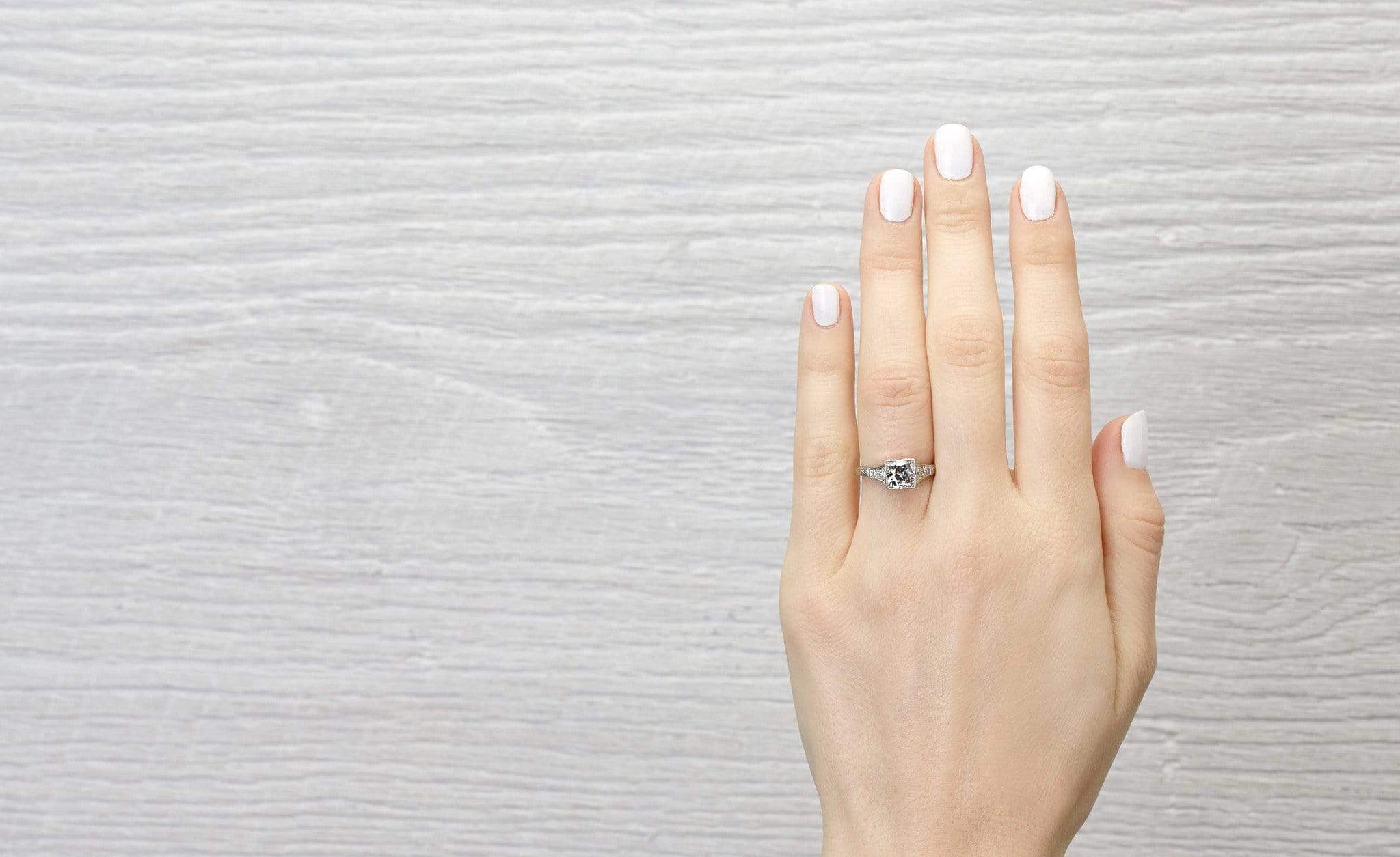 .92 Carat Art Deco Engagement Ring - Image 5