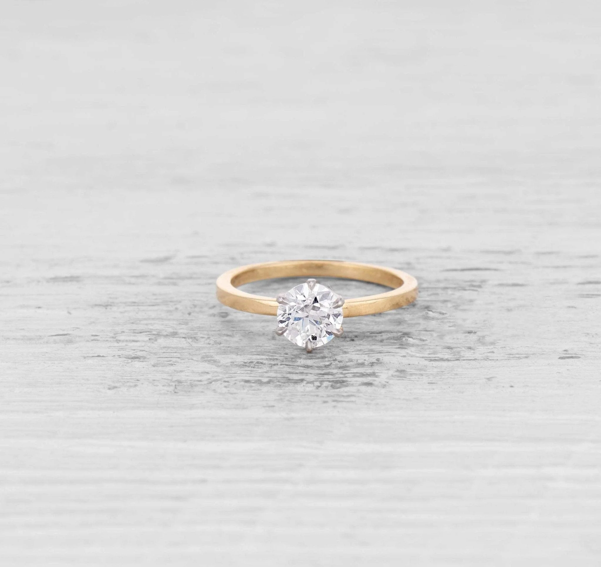 .92 CARAT TIFFANY & CO DIAMOND SOLITAIRE ENGAGEMENT RING - Image 2