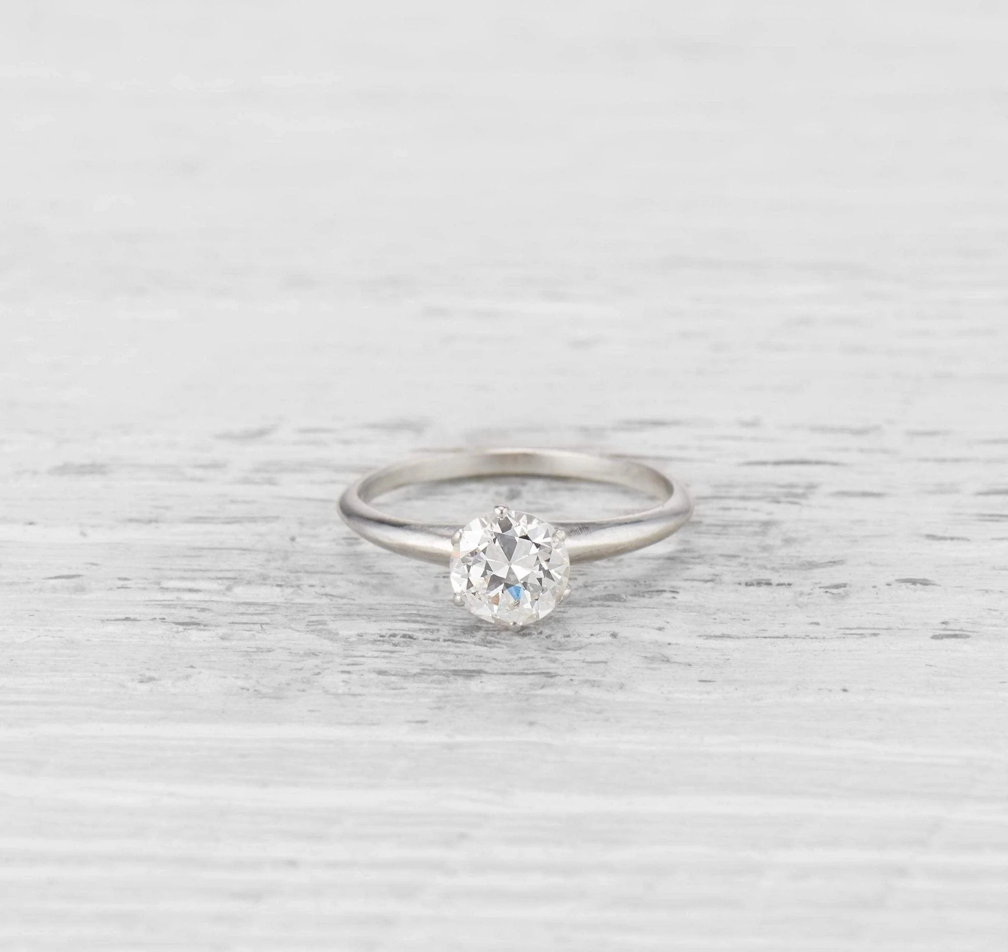 .98 CARAT TIFFANY & CO. DIAMOND SOLITAIRE ENGAGEMENT RING - Image 2