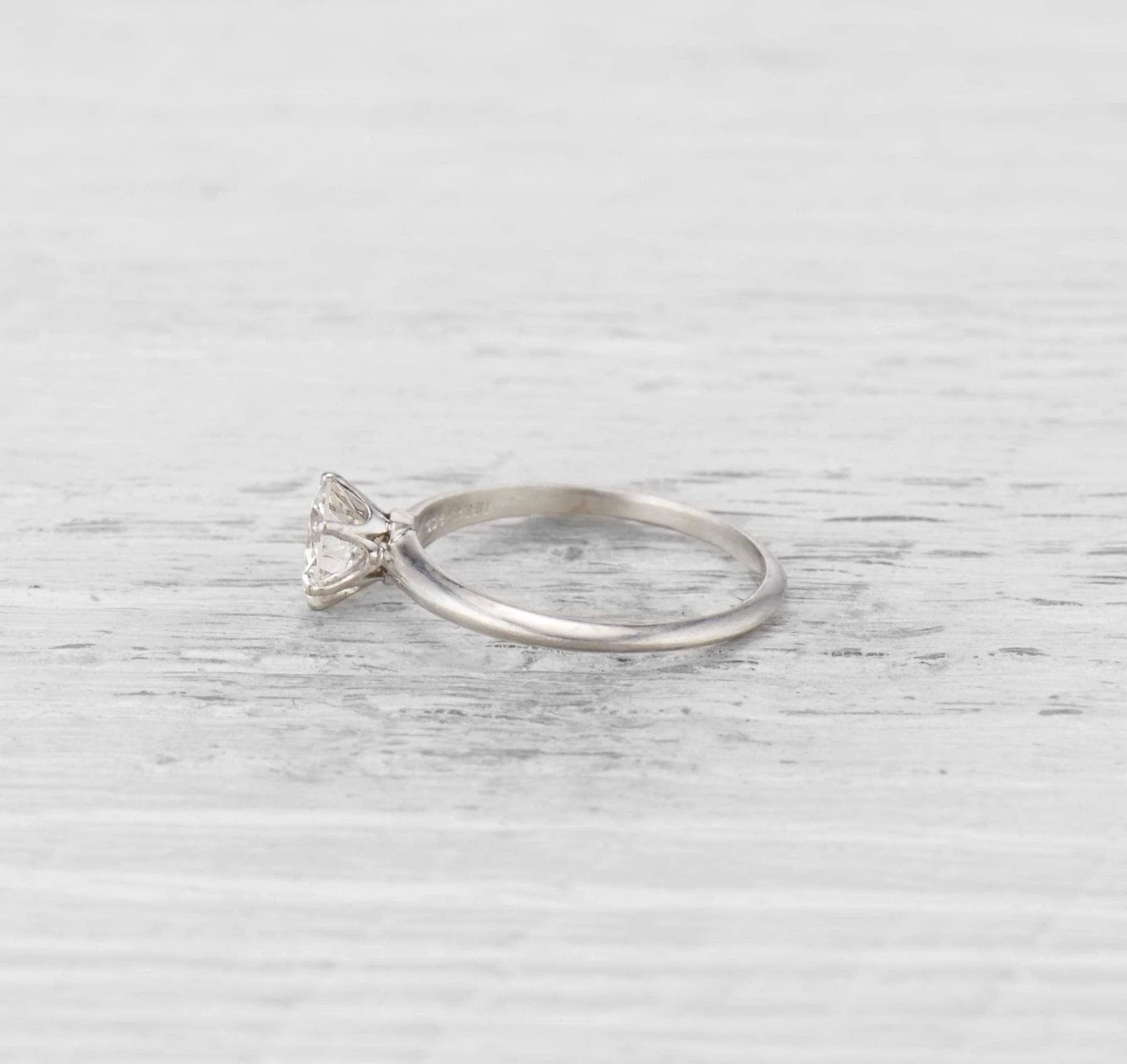 .98 CARAT TIFFANY & CO. DIAMOND SOLITAIRE ENGAGEMENT RING - Image 3