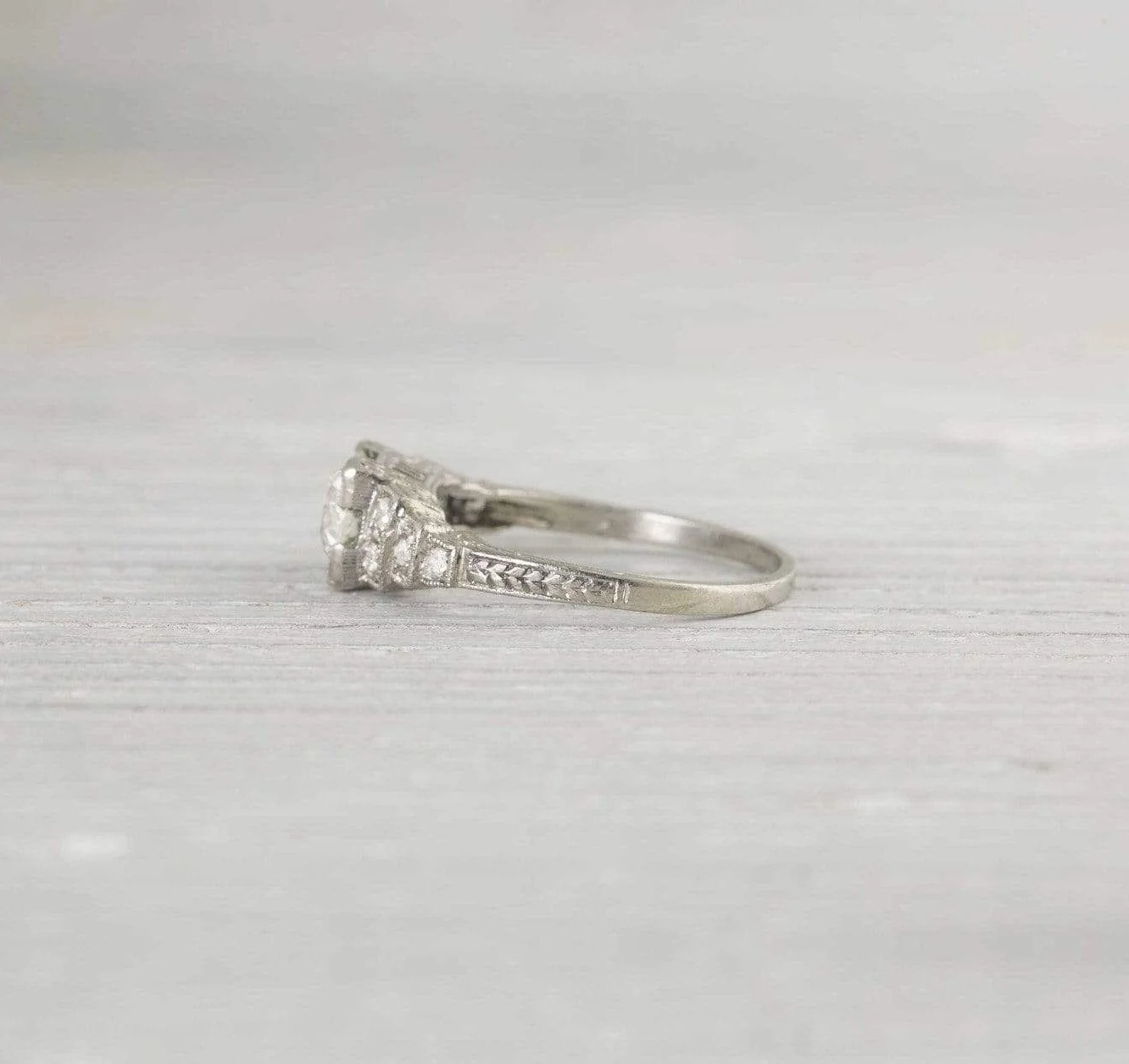 .99 Carat Art Deco Vintage Engagement Ring - Image 3