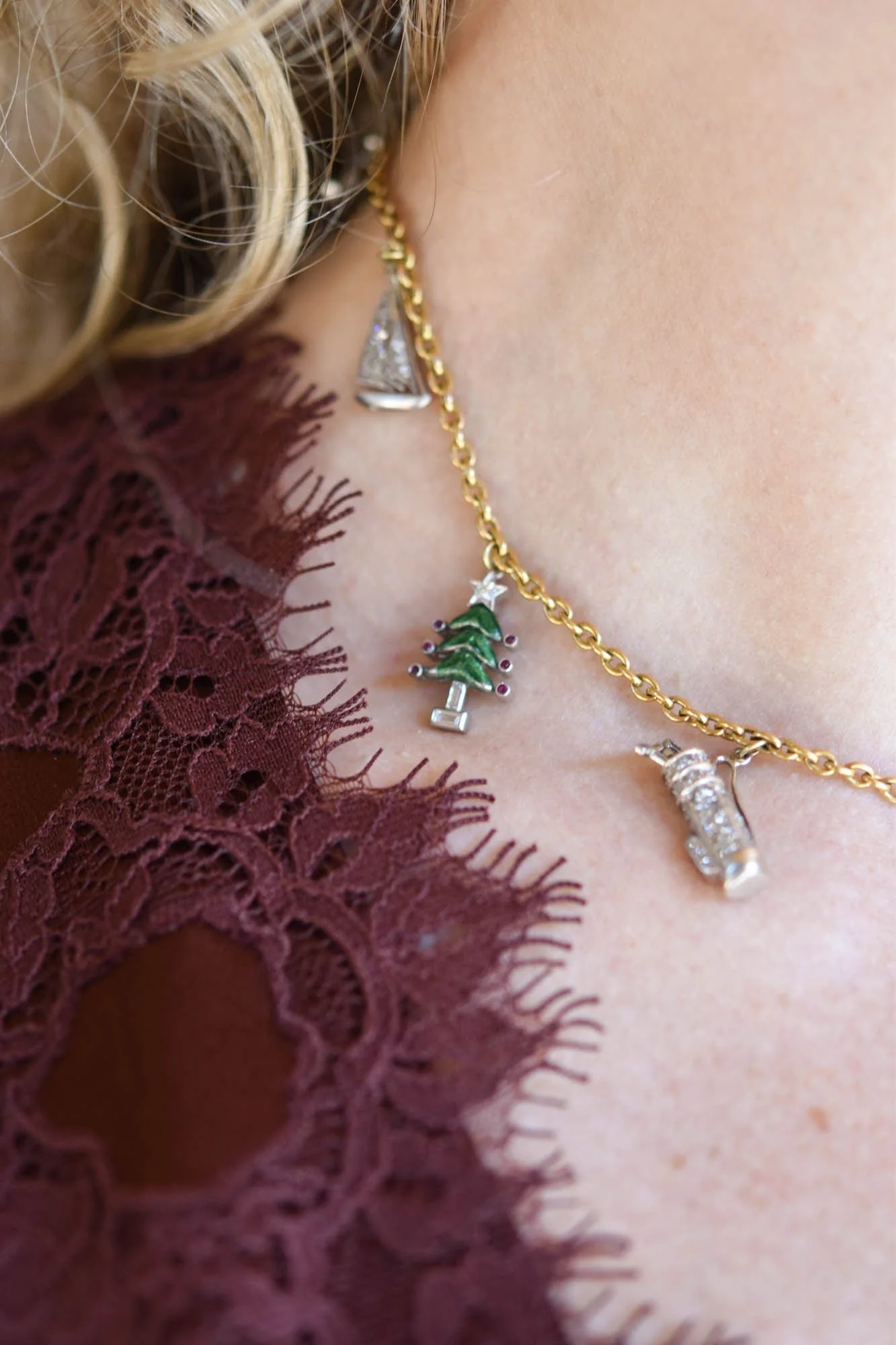 Antique Art Deco Multi-Gem Platinum and Gold Holiday Charm Necklace - Image 5