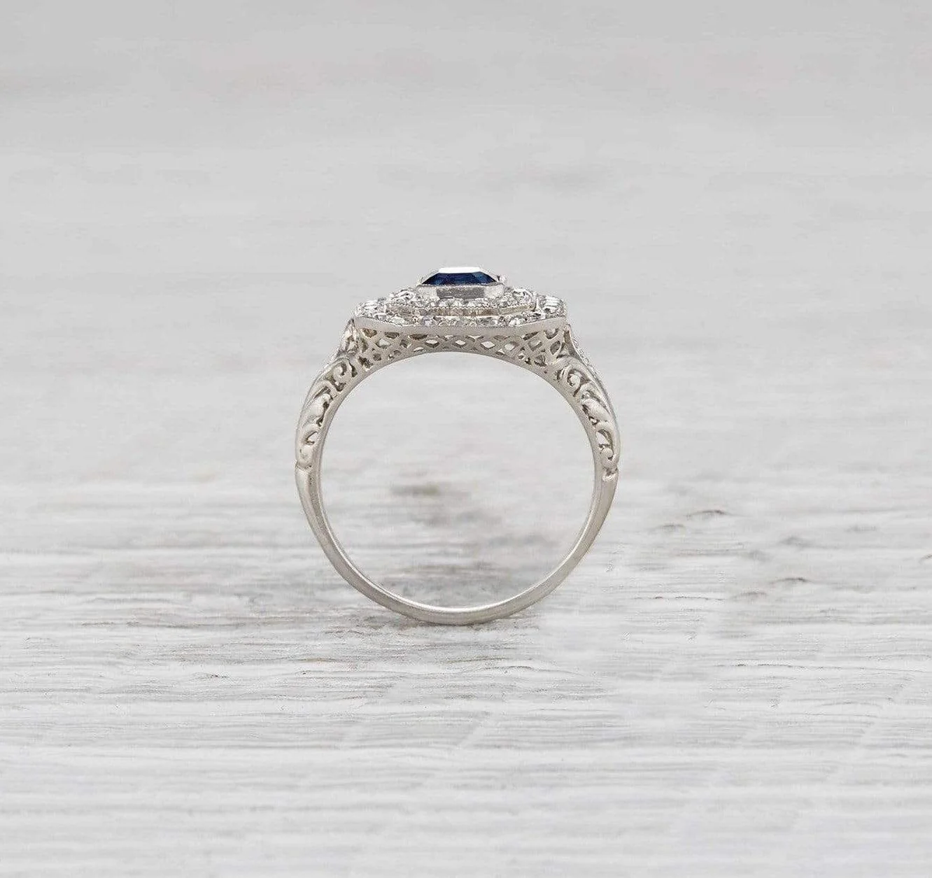 Antique Art Deco Sapphire & Diamond Ring - Image 4