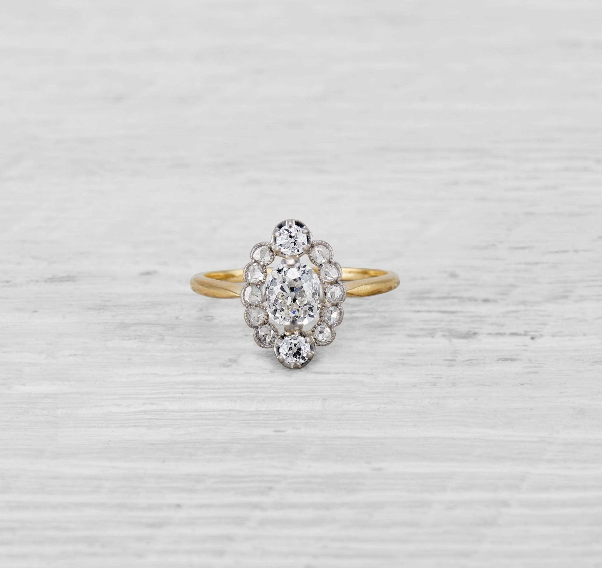 1.10 CARAT ANTIQUE EDWARDIAN DIAMOND ENGAGEMENT RING - Image 2