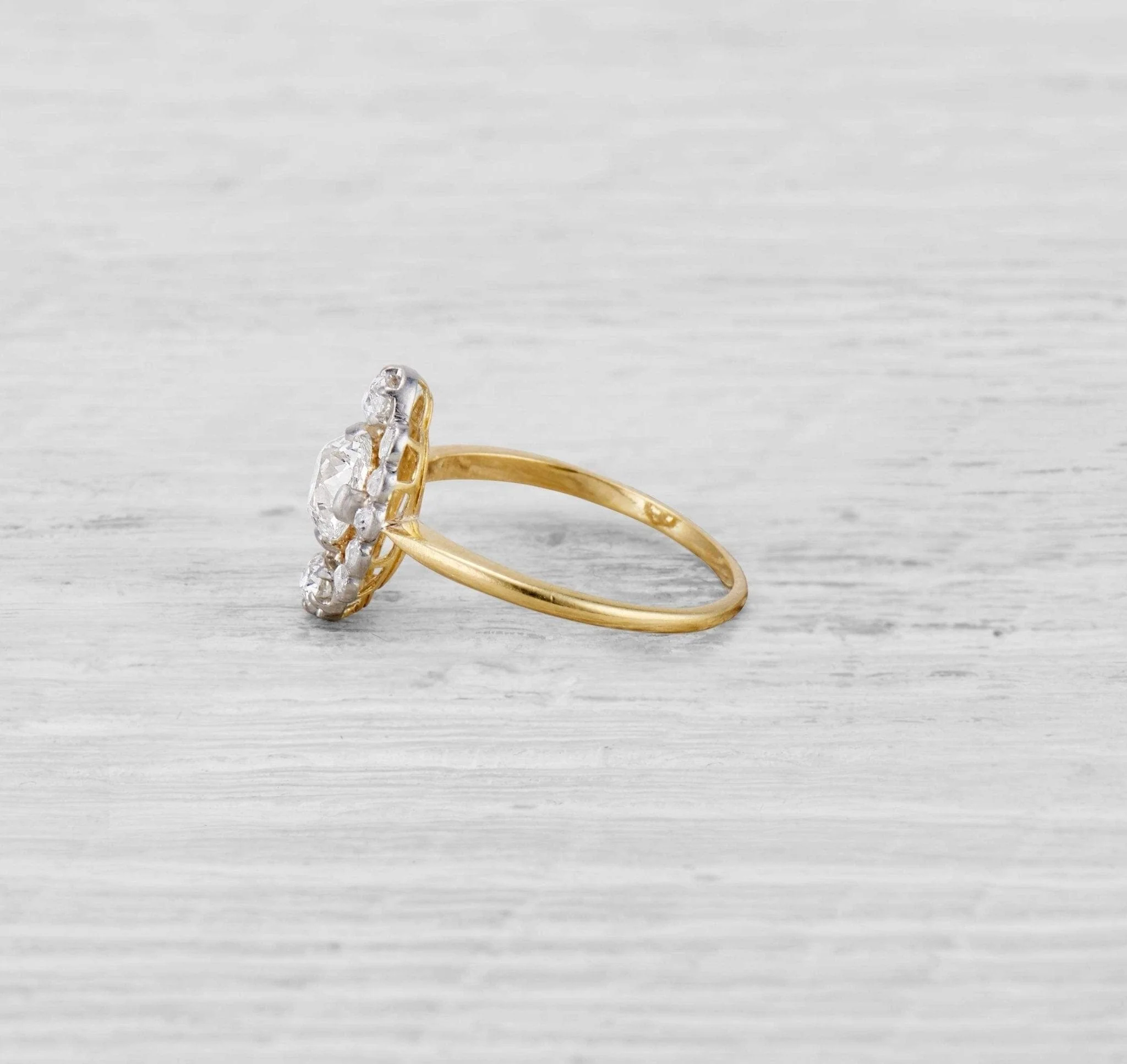 1.10 CARAT ANTIQUE EDWARDIAN DIAMOND ENGAGEMENT RING - Image 3