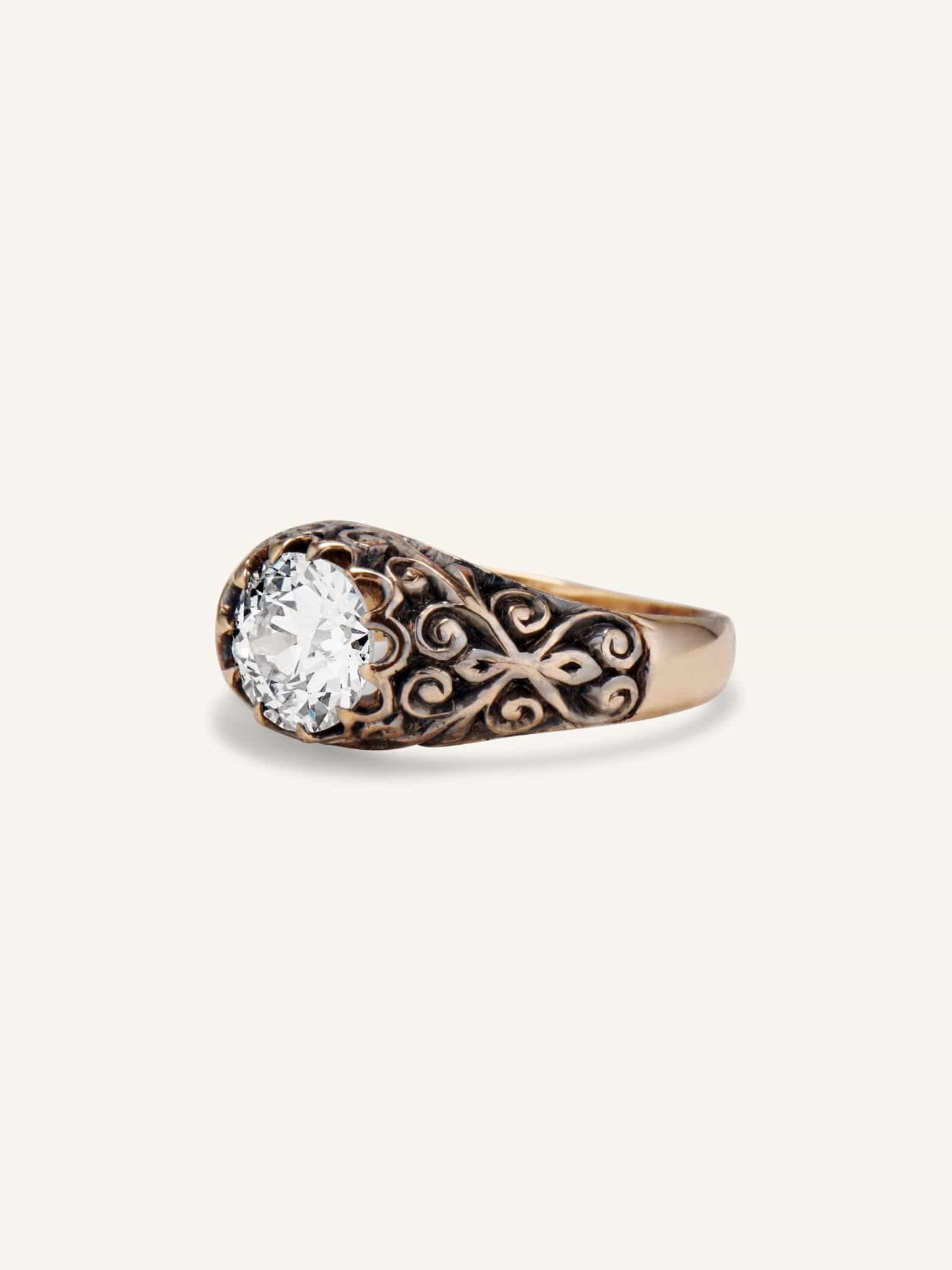 Victorian 1.02 Carat Old European Cut Diamond Engraved Engagement Ring - Image 4