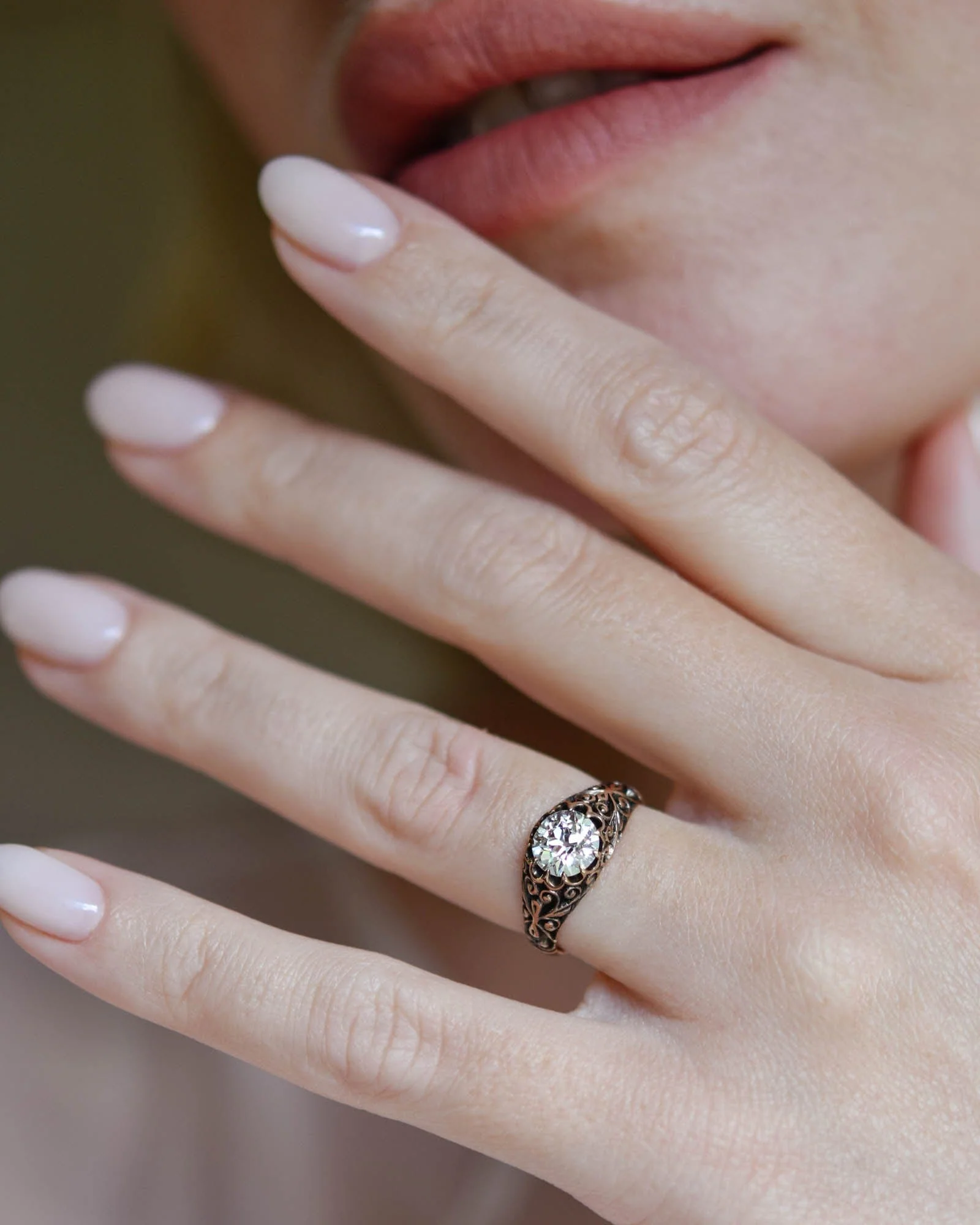 Victorian 1.02 Carat Old European Cut Diamond Engraved Engagement Ring - Image 6