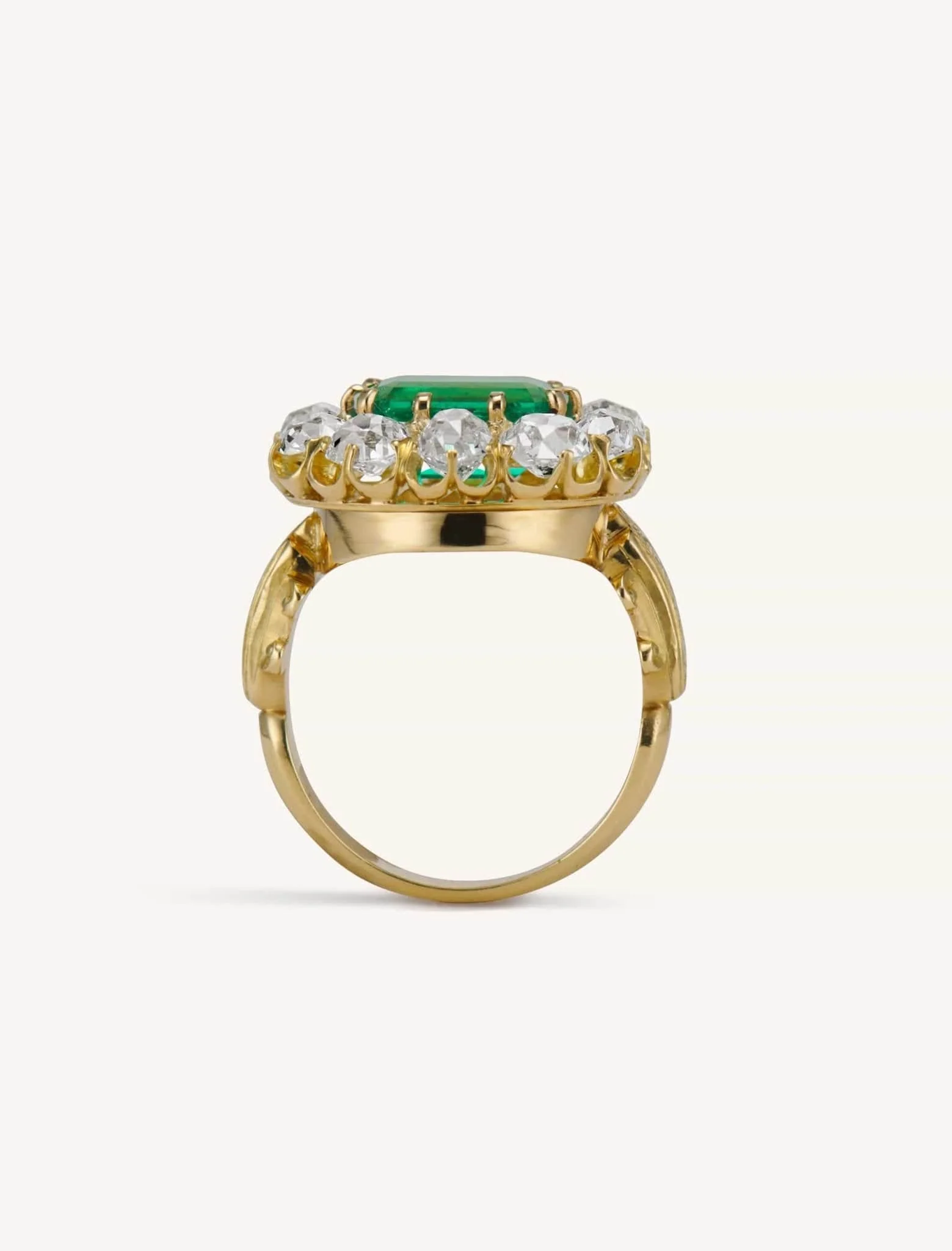 Victorian Archaeological Revival 2.01 Carat Emerald & Diamond Cluster Vintage Ring - Image 6