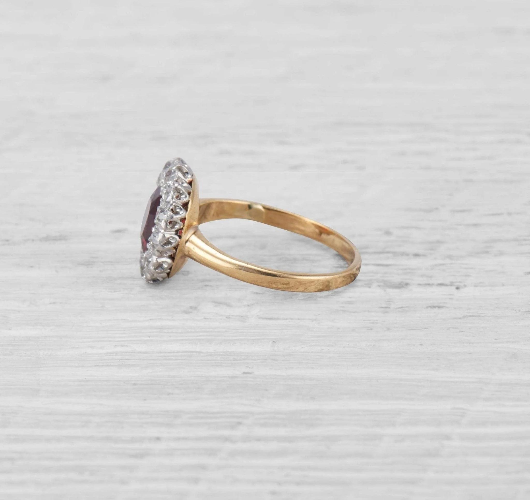 ANTIQUE VICTORIAN GARNET AND DIAMOND CLUSTER RING - Image 2