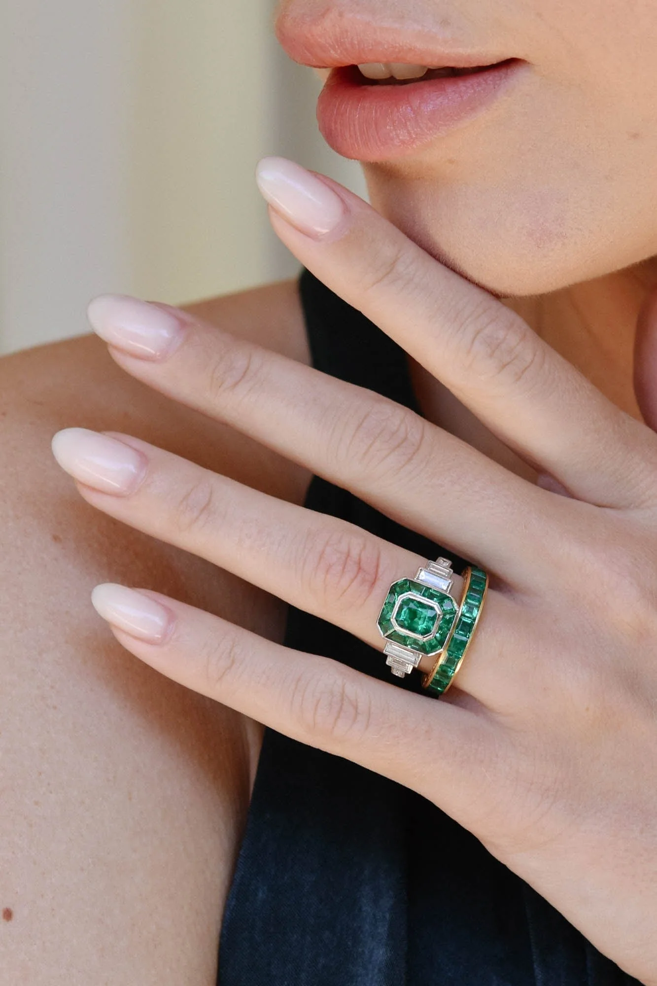 Art Deco 1.25 Carat Colombian Emerald Ring - Image 2