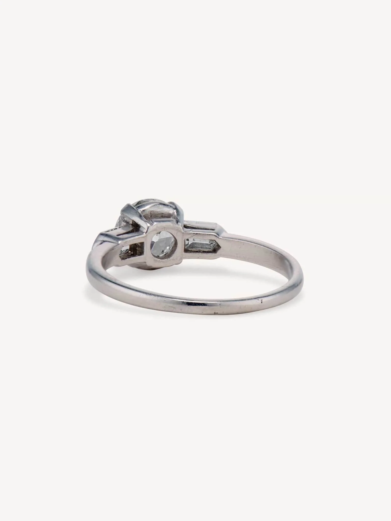 Art Deco 1.00 Carat Old European Cut Diamond Vintage Engagement Ring, New York City - Image 3