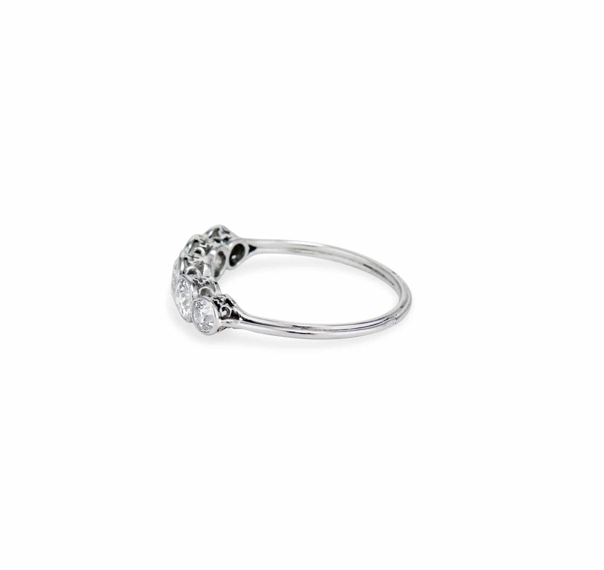 Art Deco 1.05 Carat Old European Diamond 5-Stone and Platinum Ring - Image 3