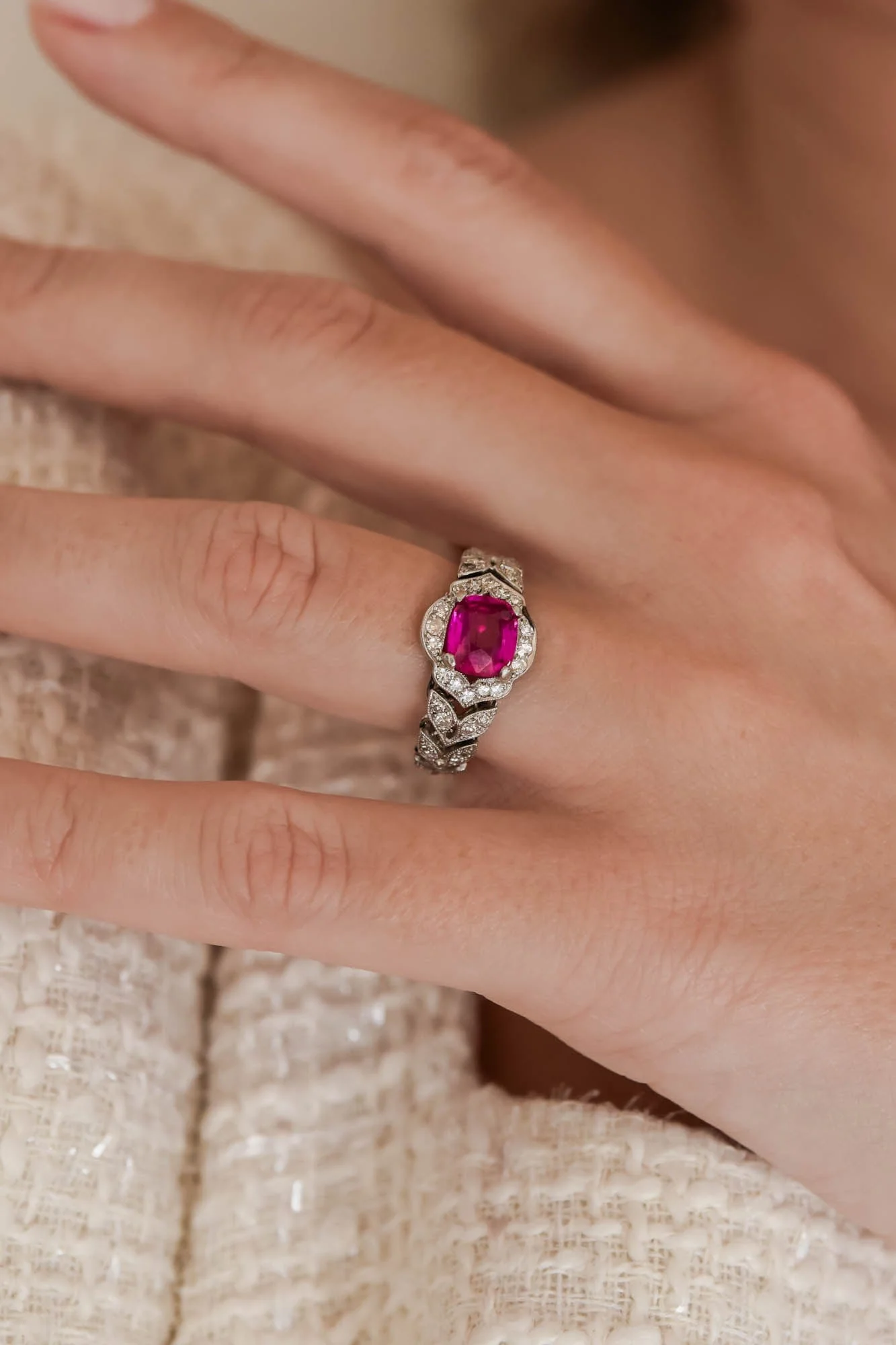 Art Deco 1.55 Carat Cushion Cut Ruby and Diamond Flexible Ring - Image 4