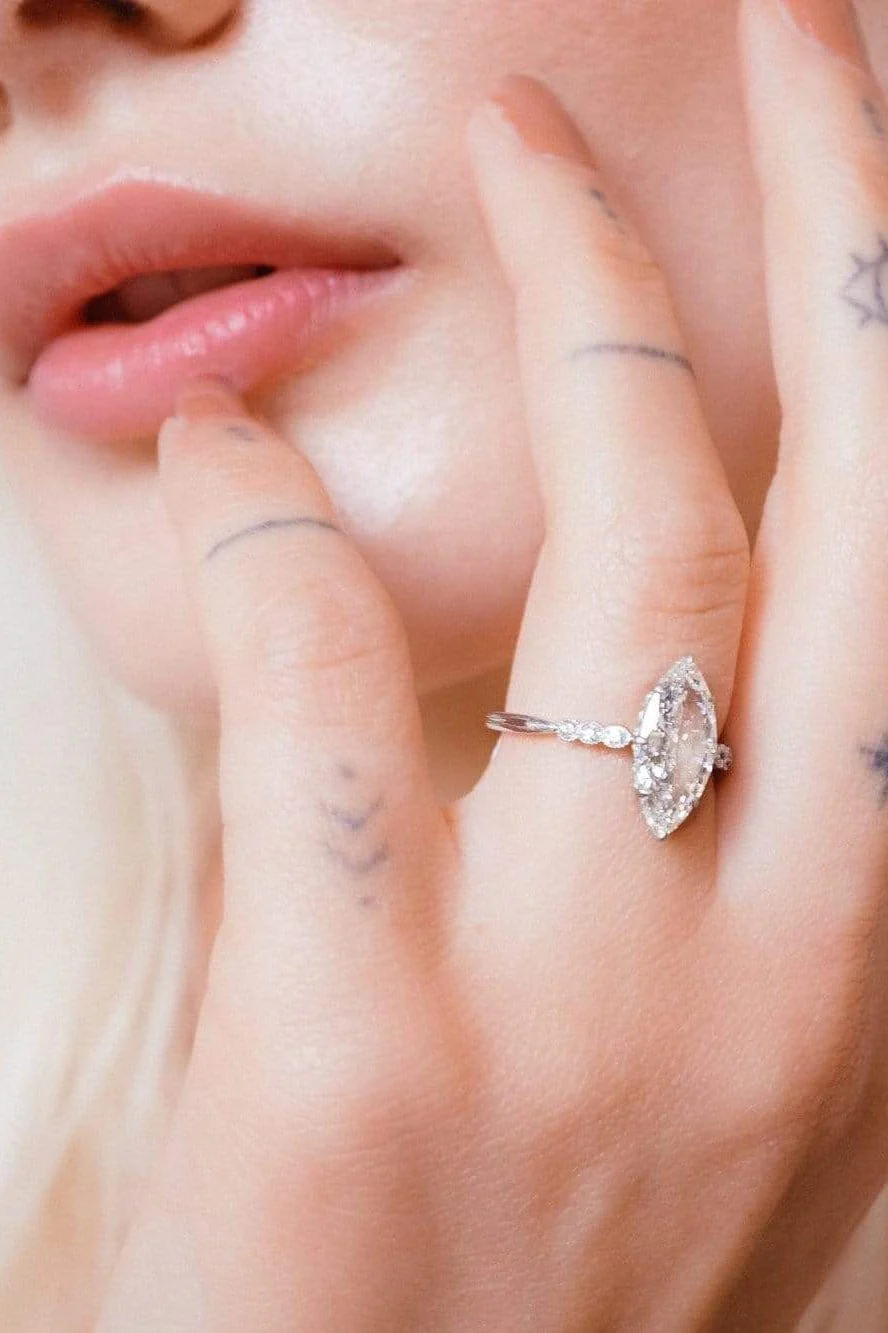 Art Deco 1.66 Carat Marquise Diamond Ring - Image 5