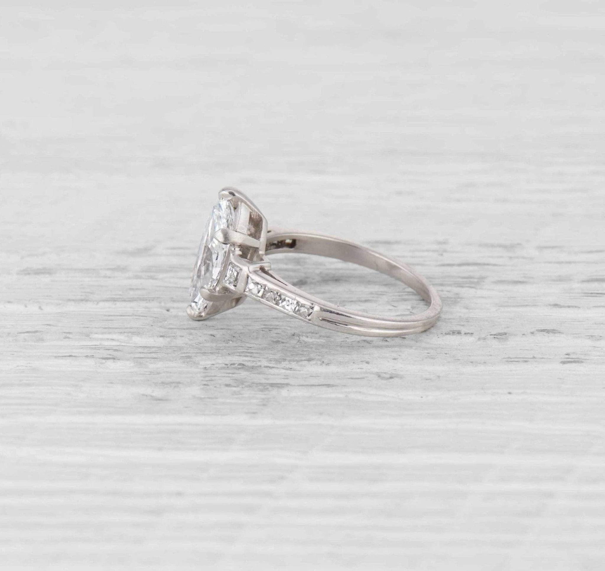 1.71 Carat Art Deco Marquise-cut Diamond Ring - Image 3