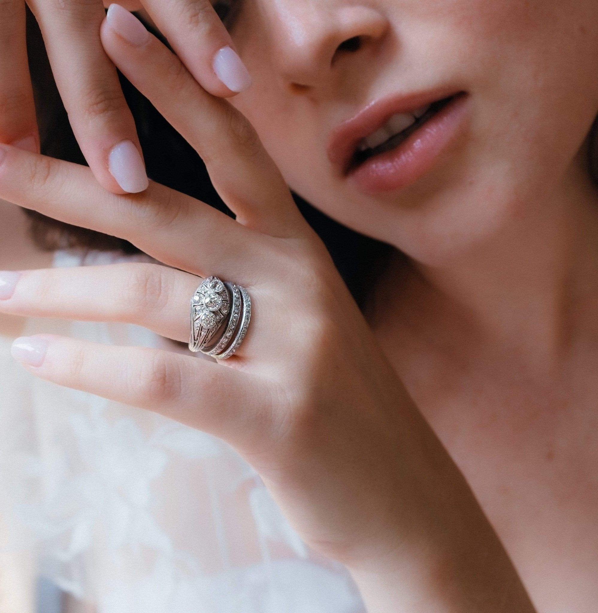 Art Deco Gorham Co. Three Stone Diamond and Platinum Filagree Dome Ring - Image 7