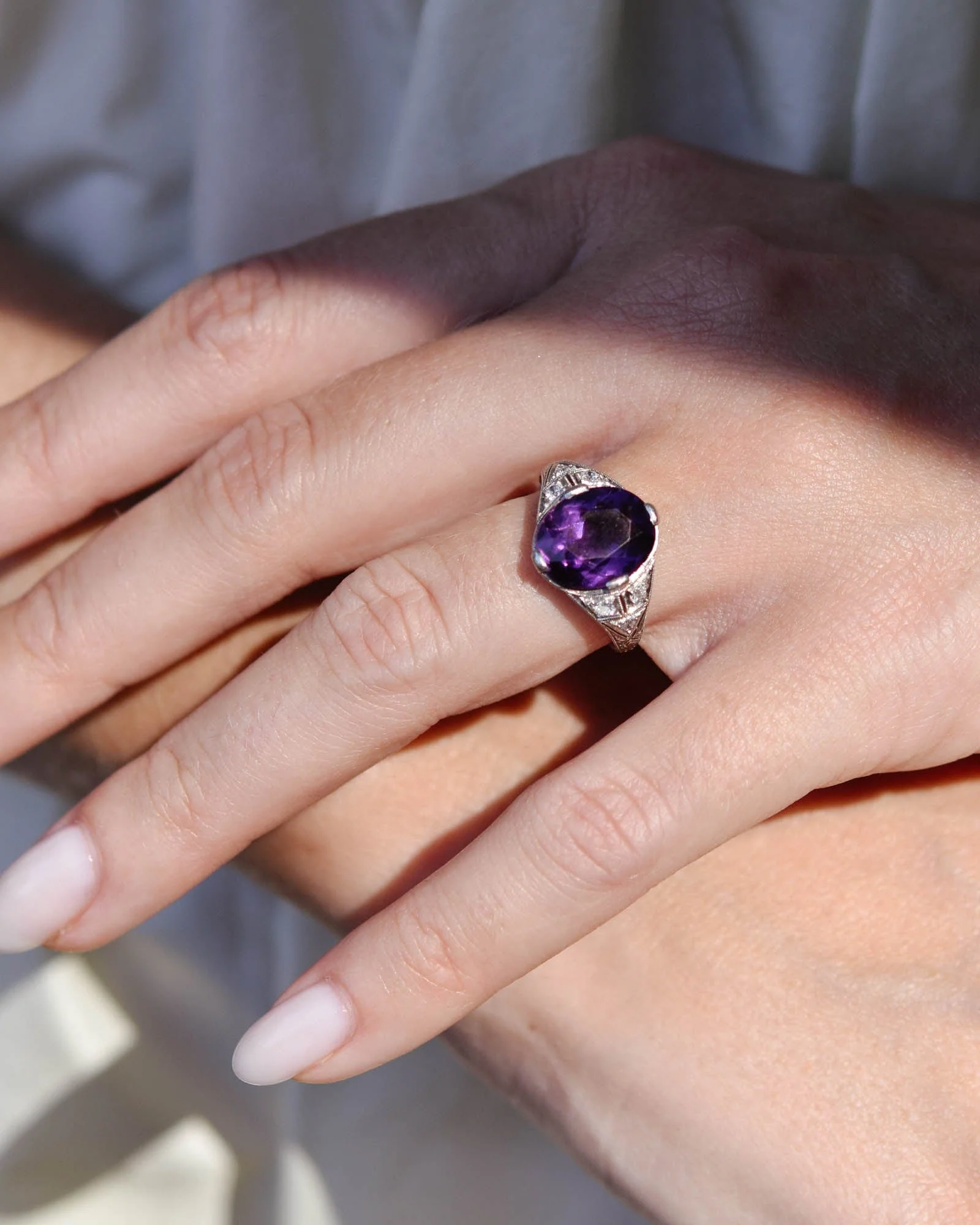 Edwardian 4.00 Carat Oval Cut Amethyst Ring - Image 2