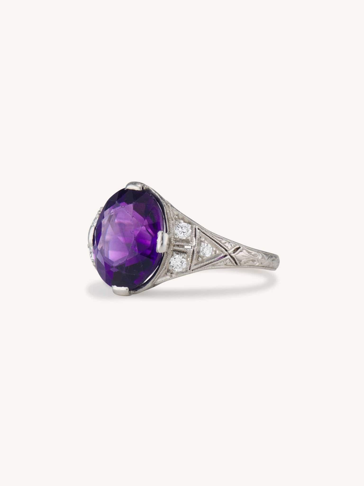 Edwardian 4.00 Carat Oval Cut Amethyst Ring - Image 4