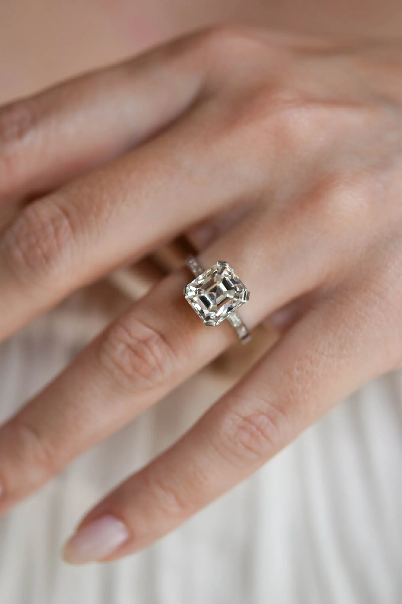 Art Deco 4.43 Carat Emerald Cut Diamond Vintage Engagement Ring - Image 6