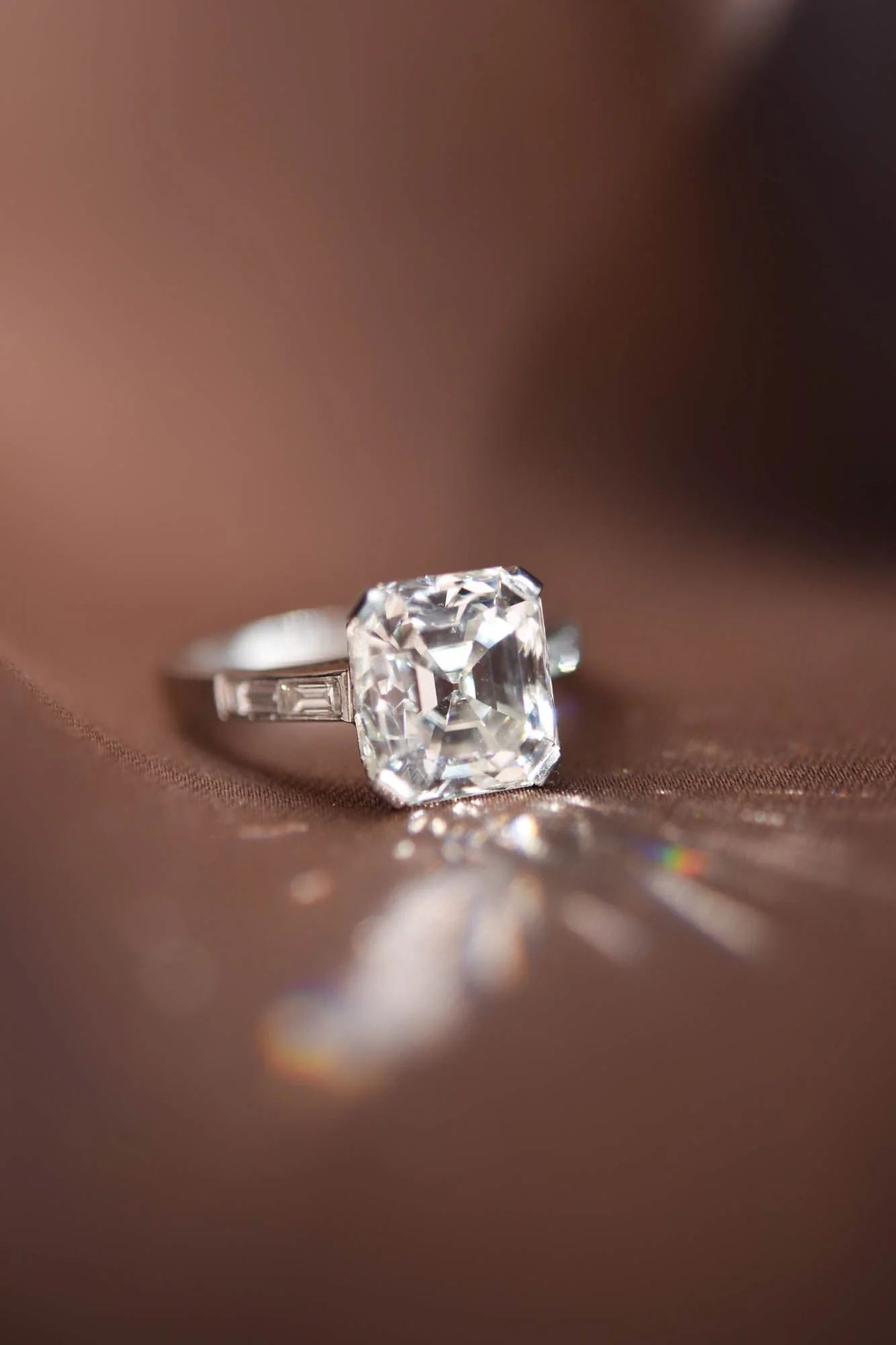 Art Deco 4.43 Carat Emerald Cut Diamond Vintage Engagement Ring - Image 9
