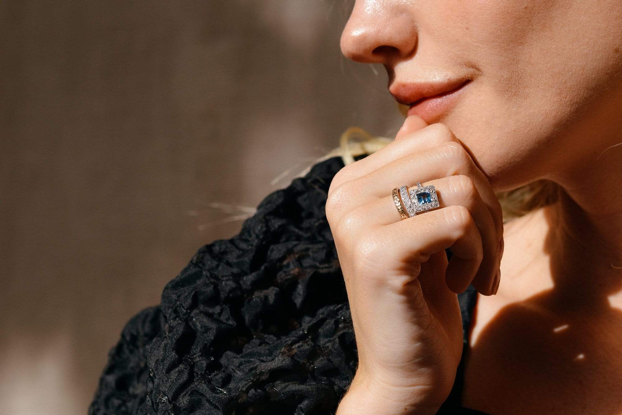 Art Deco .62 Carat Step-Cut Aquamarine and Diamond Ring - Image 5