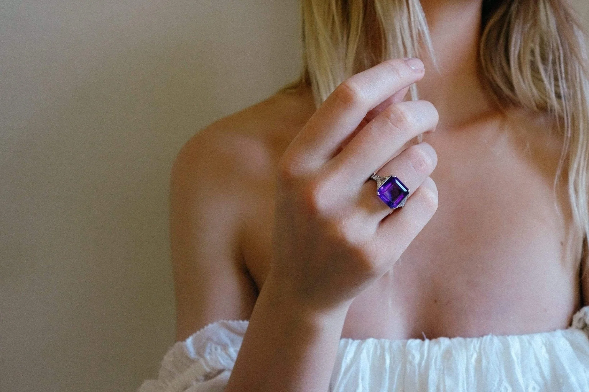 ART DECO AMETHYST AND DIAMOND COCKTAIL RING - Image 7