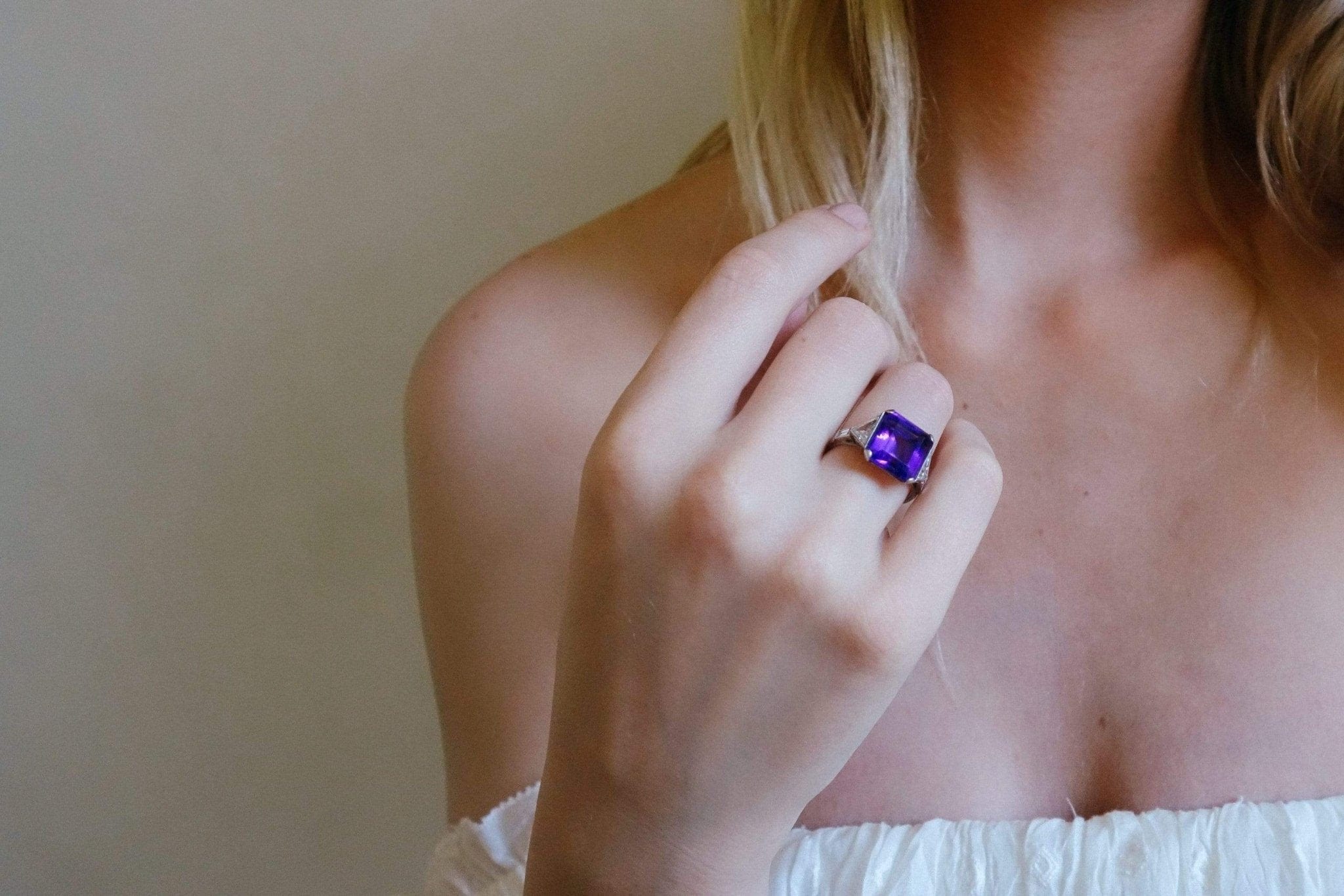 ART DECO AMETHYST AND DIAMOND COCKTAIL RING - Image 8