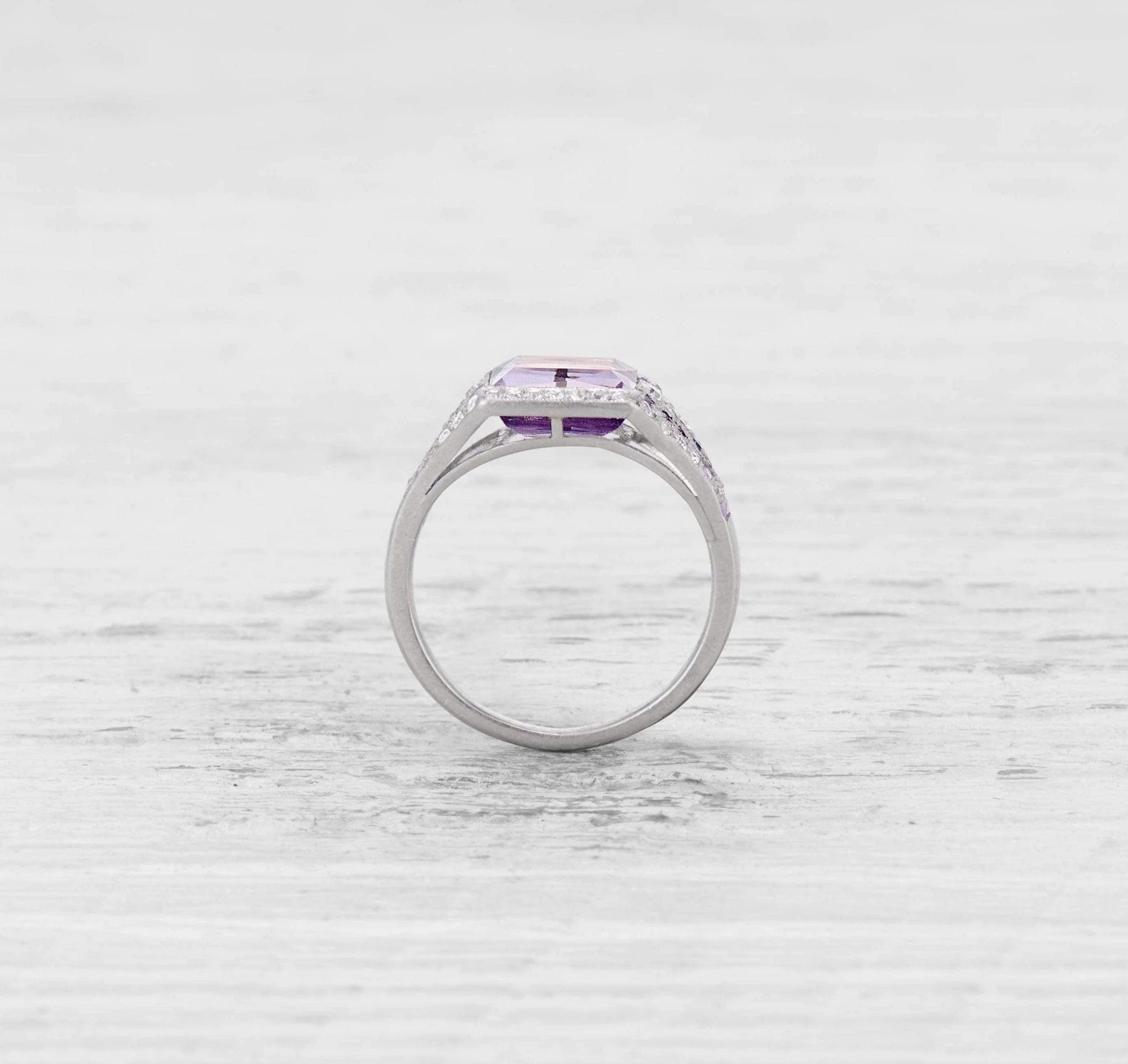 ART DECO AMETHYST AND DIAMOND ENGAGEMENT RING - Image 4
