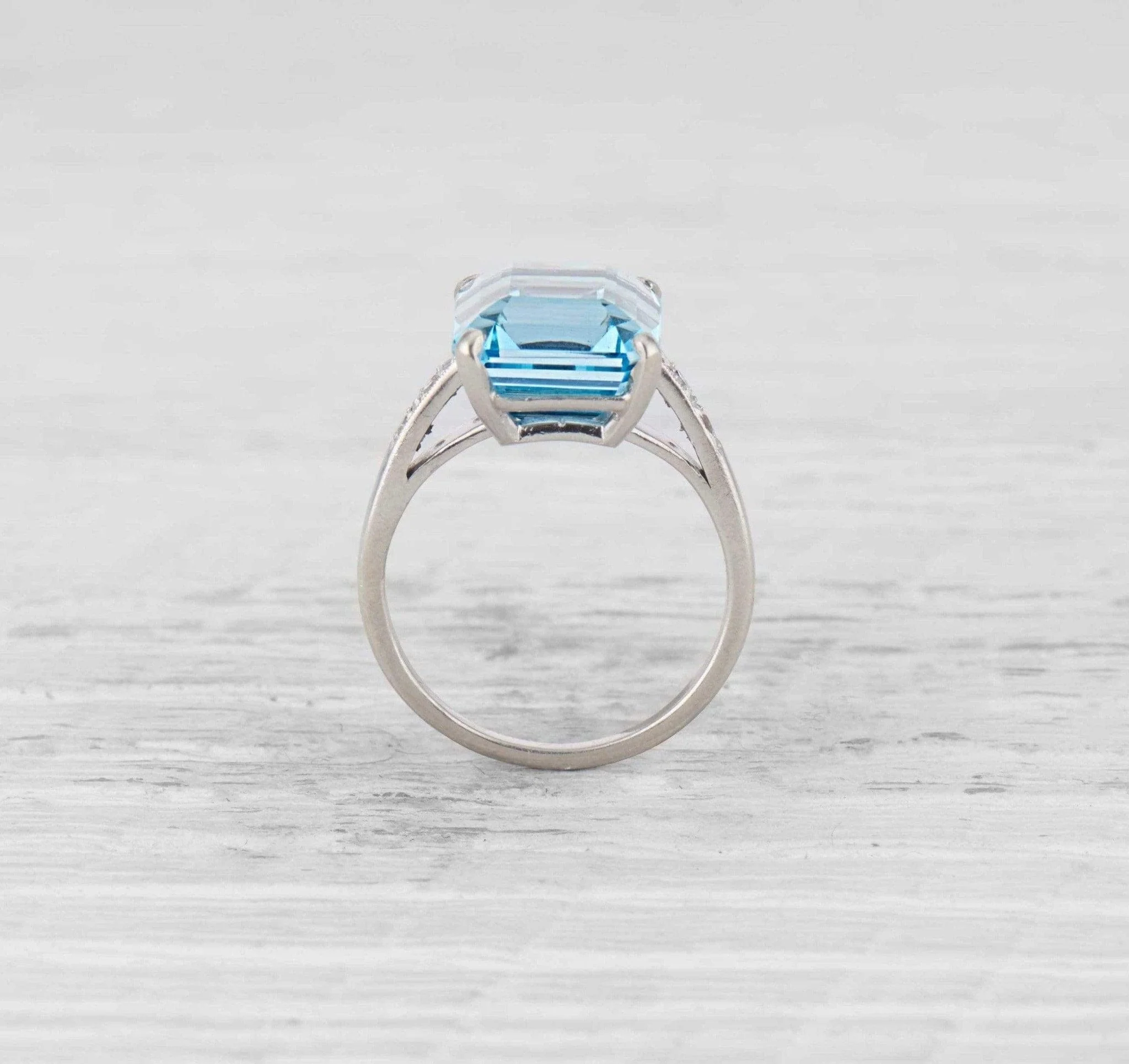 Art Deco Aquamarine and Diamond Ring - Image 4