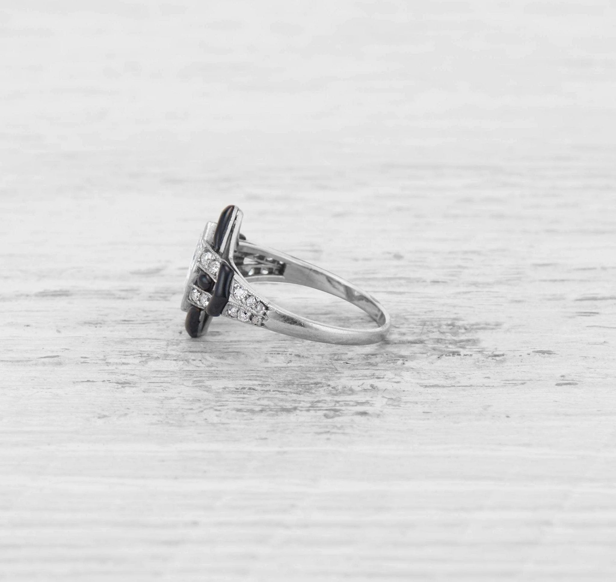 ART DECO DIAMOND AND BLACK ENAMEL ENGAGEMENT RING - Image 3