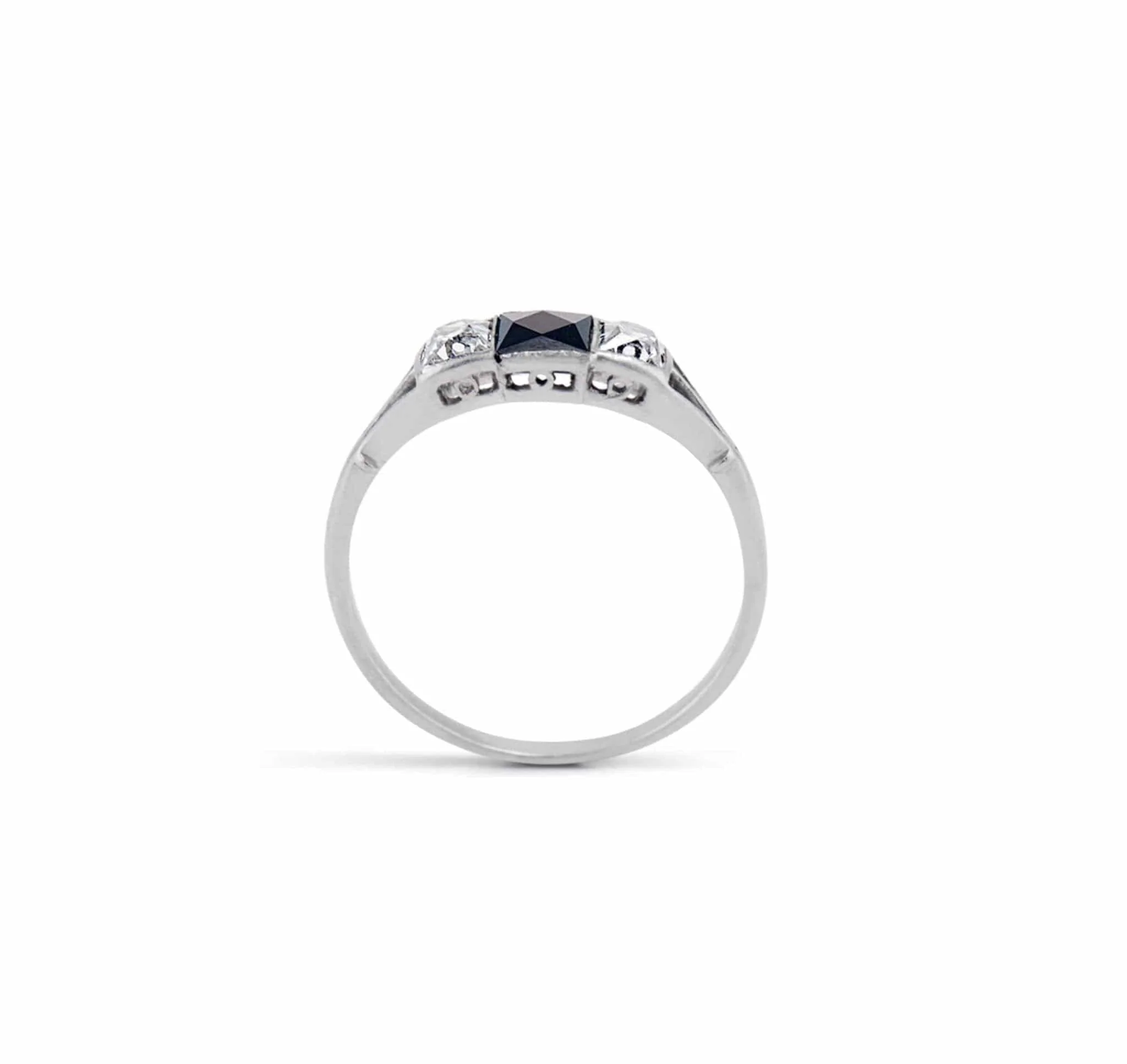 ART DECO DIAMOND AND BLACK ONYX THREE STONE BAND - Image 4