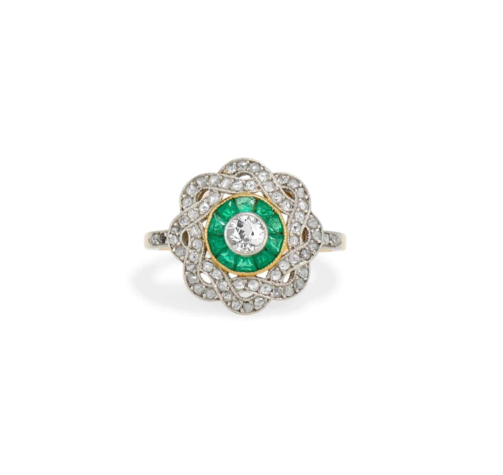 Art Deco Diamond and Emerald Ring - Image 2