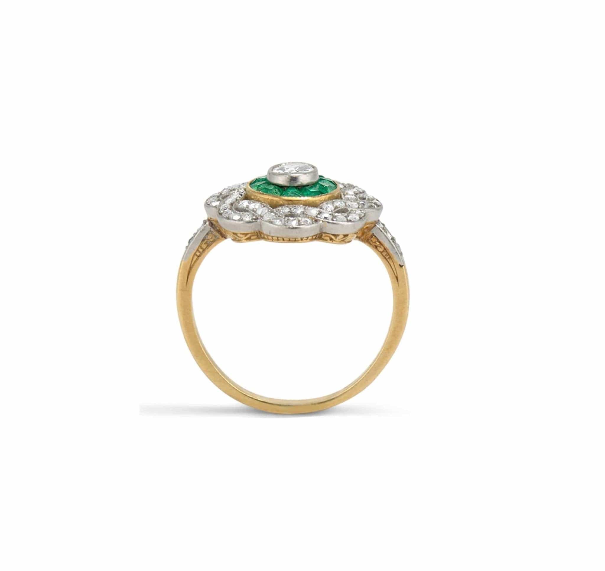 Art Deco Diamond and Emerald Ring - Image 4