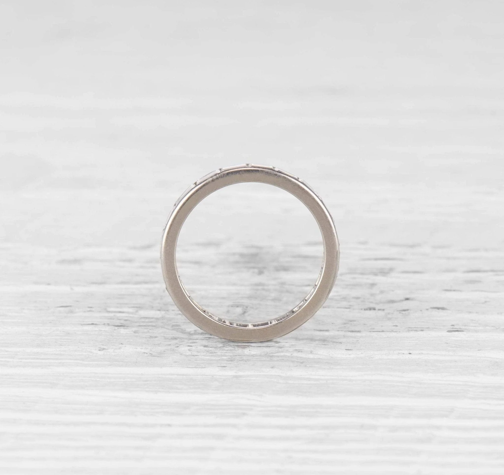 ART DECO DIAMOND AND PLATINUM ETERNITY BAND - Image 2