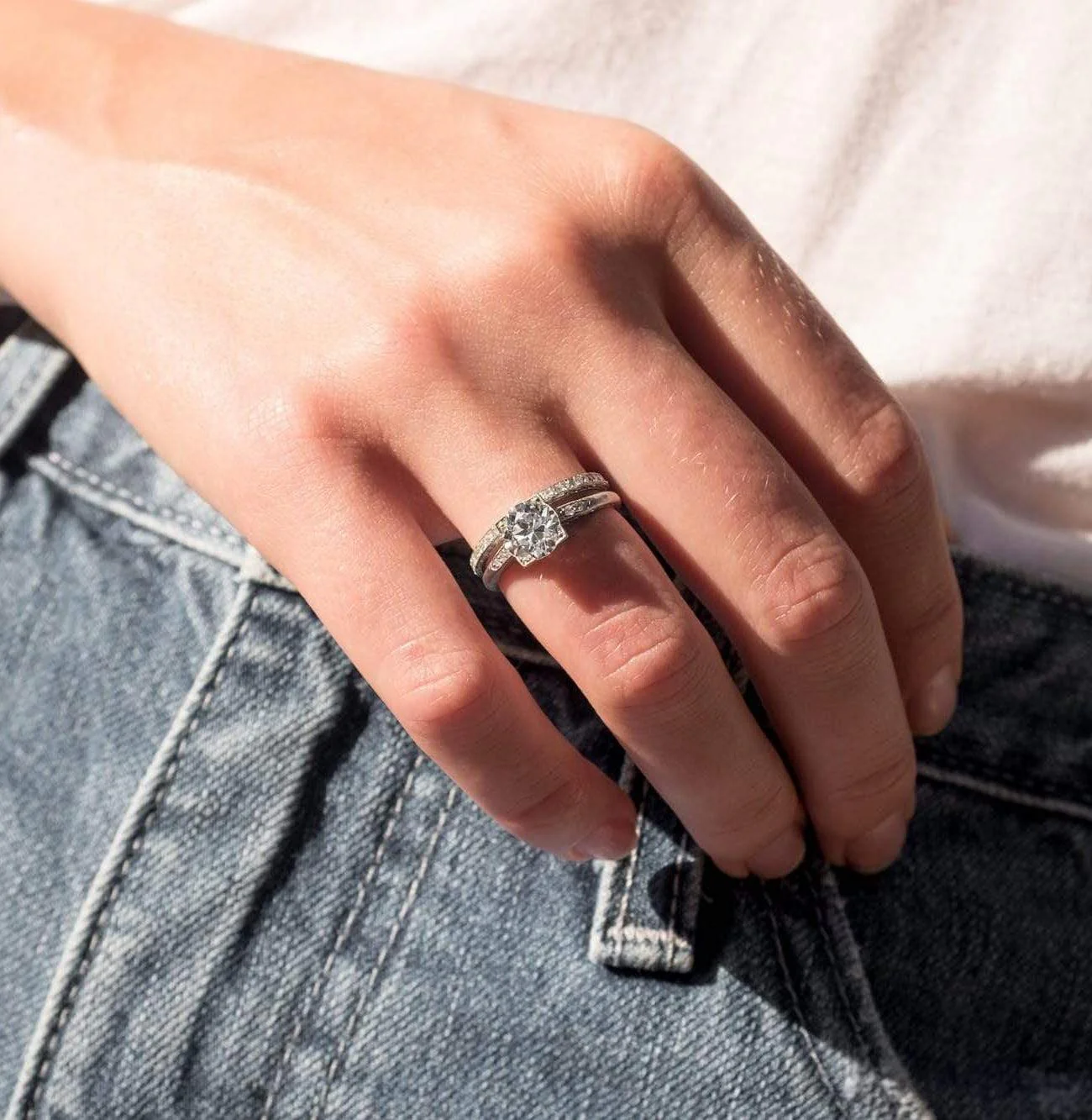 ART DECO DIAMOND  AND PLATINUM ETERNITY BAND - Image 3