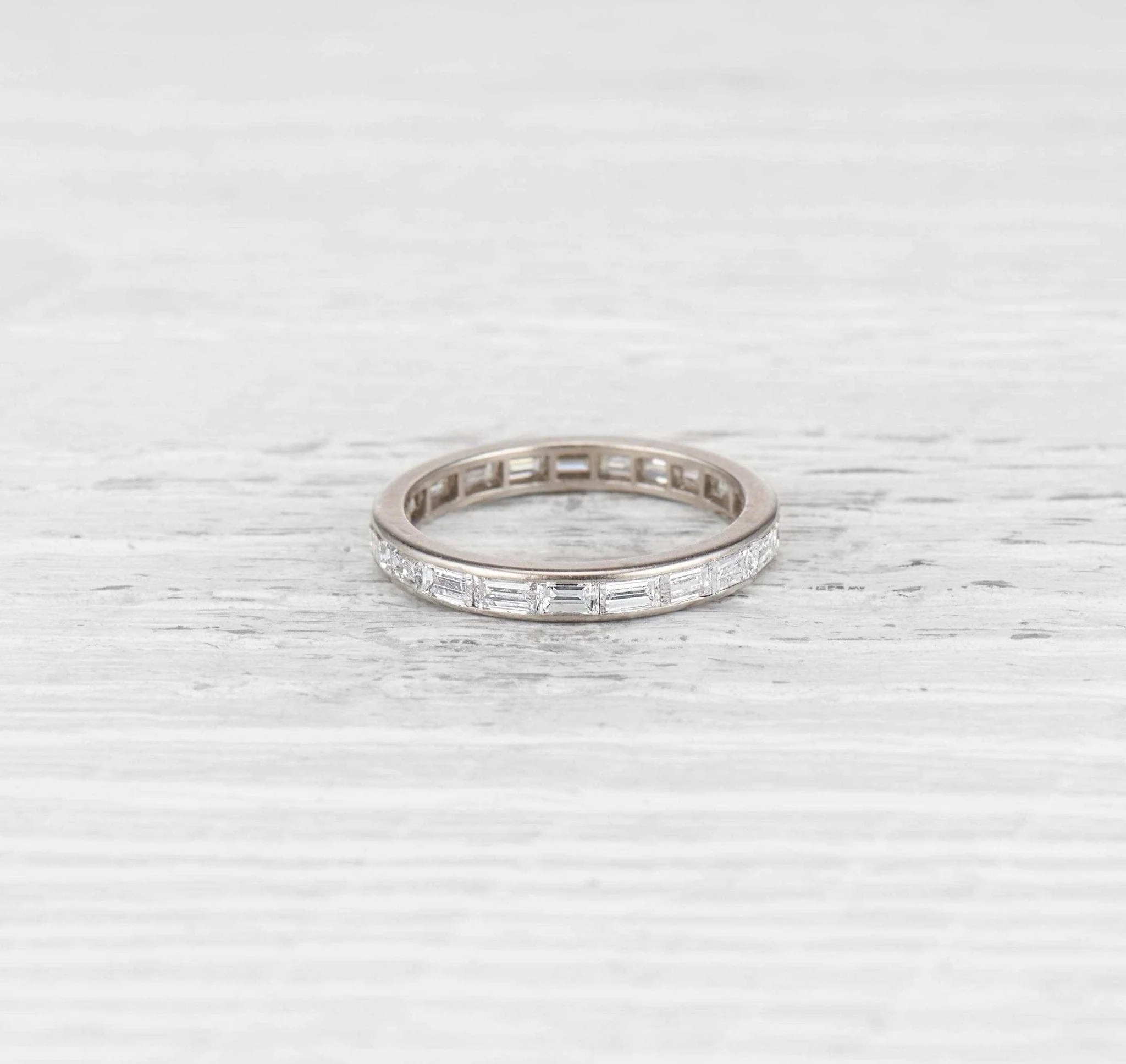 ART DECO DIAMOND AND PLATINUM ETERNITY BAND - Image 4
