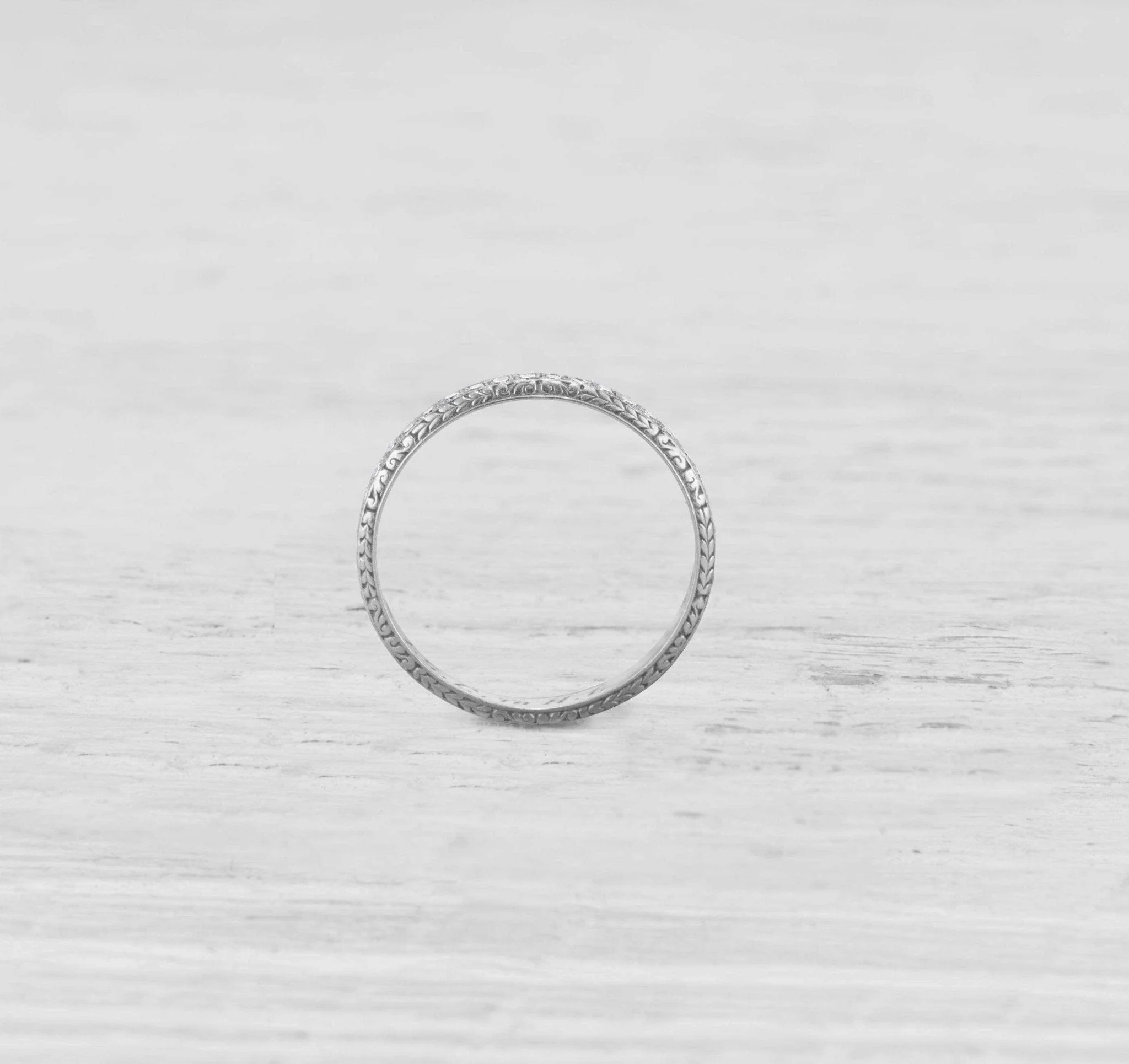 ART DECO DIAMOND AND PLATINUM ETERNITY BAND RING SIZE 5 - Image 2