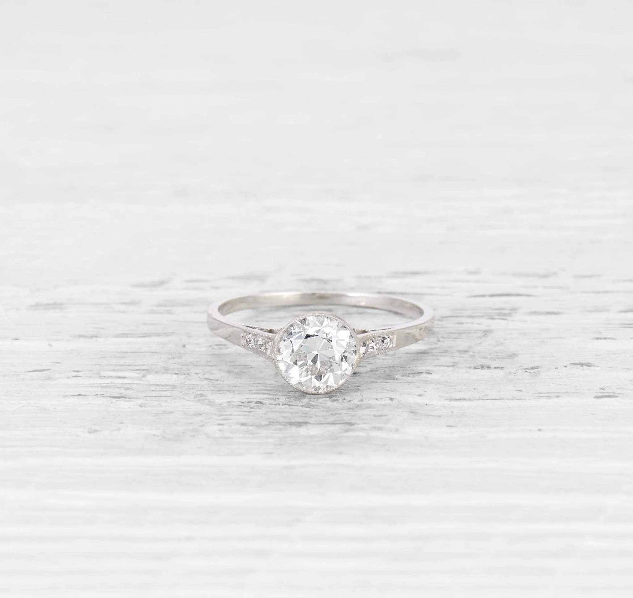 1.33 CARAT ART DECO DIAMOND ENGAGEMENT RING - Image 2