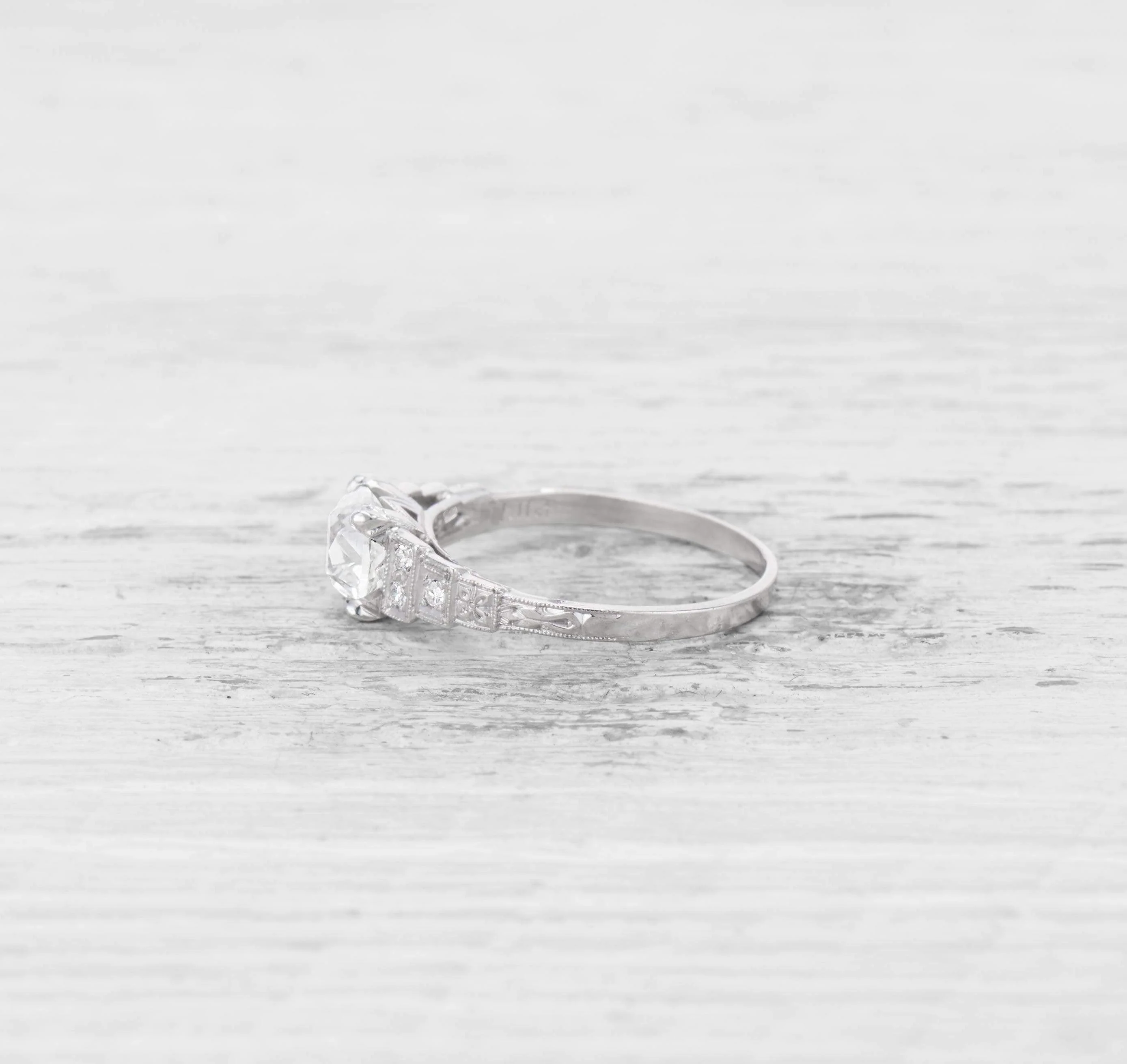 ART DECO 1.11 CARAT DIAMOND ENGAGEMENT RING - Image 3