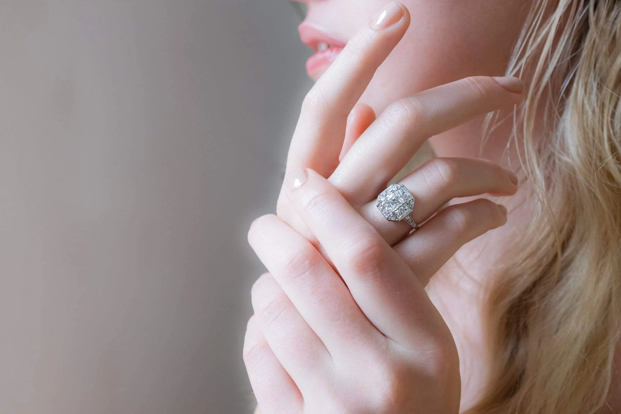 Art Deco .75 Carat French Cut Diamond Ring - Image 5