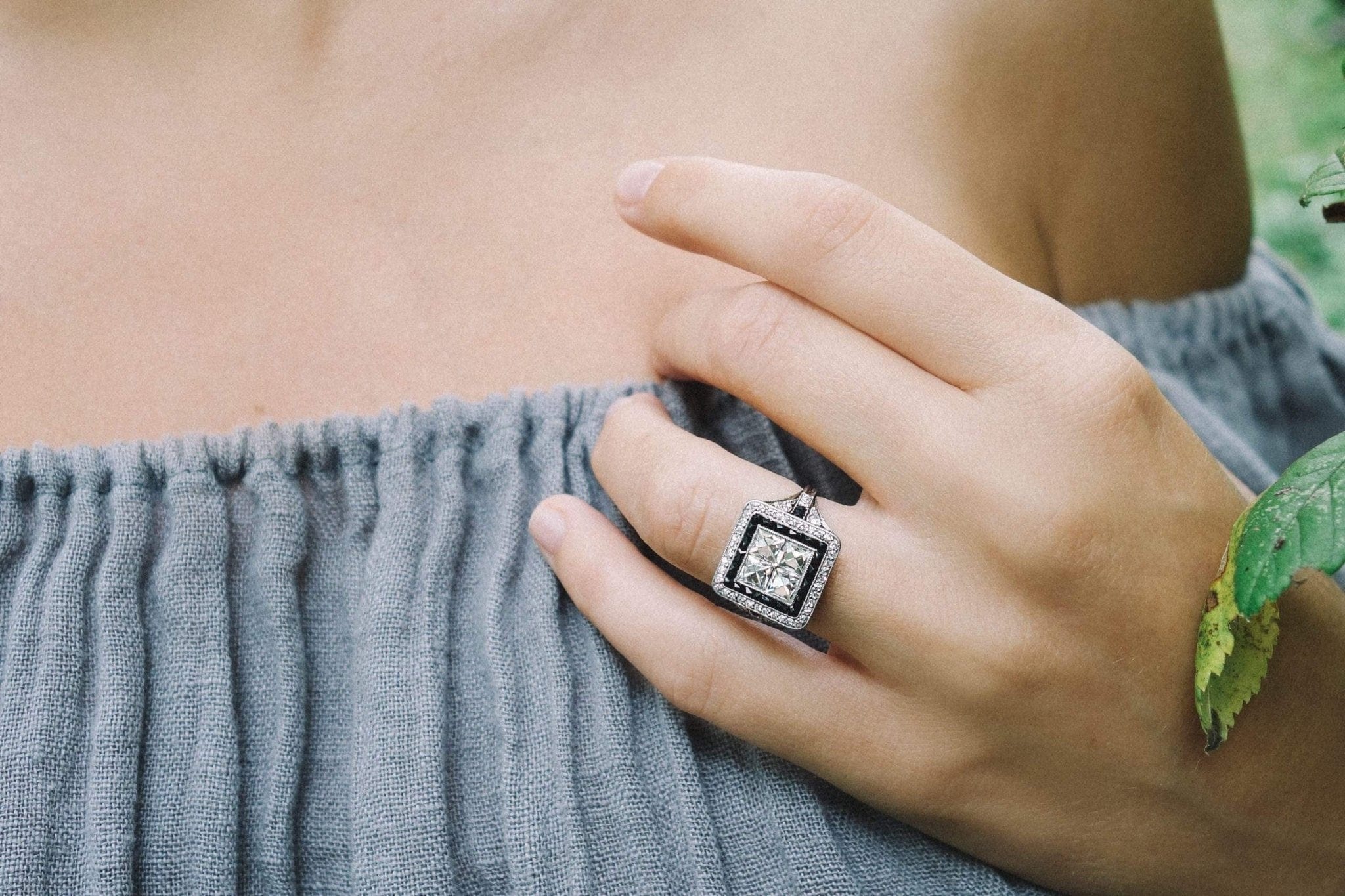 Art Deco Diamond & Onyx Engagement Ring - Image 6